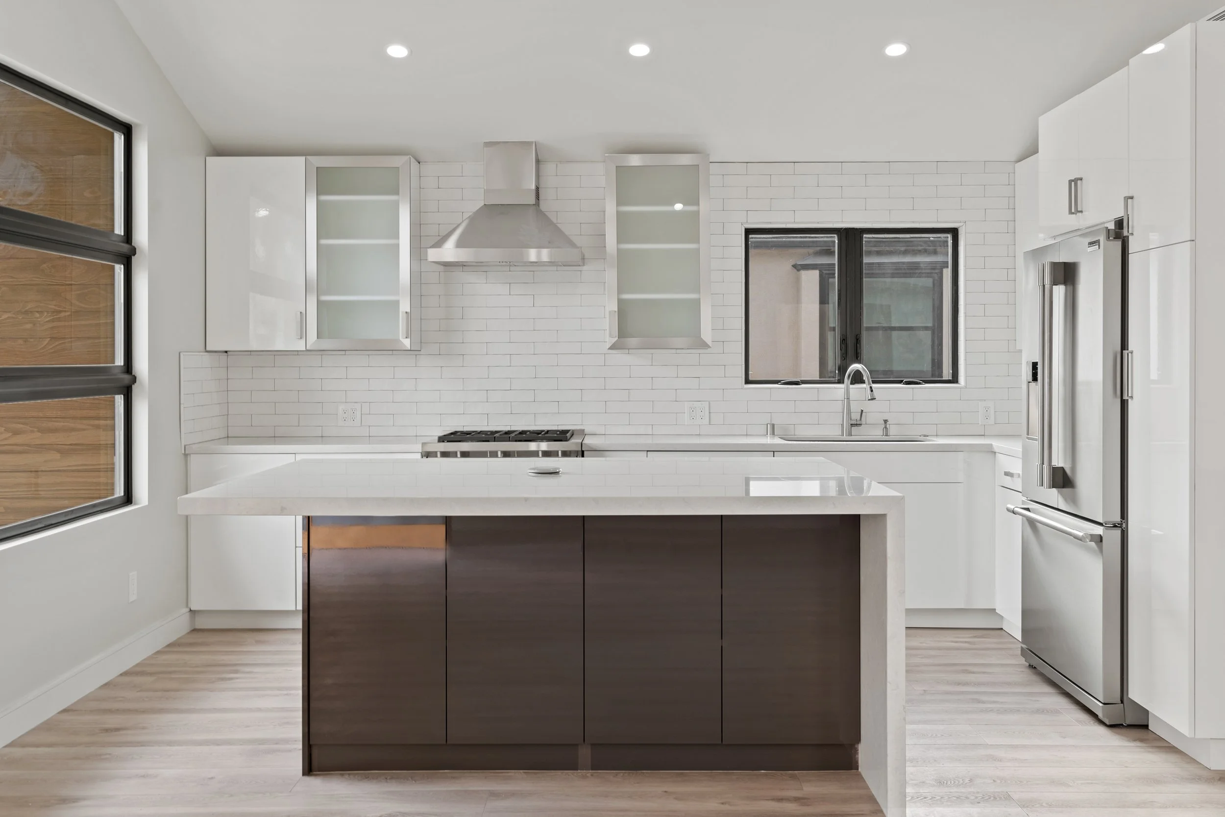 Kitchen Remodel Trends 2024: A Professional Insight by Oro Coast Builders