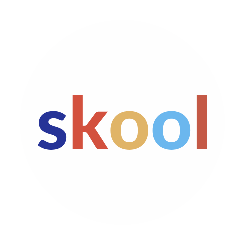 El logo de Google con la palabra 'skool' en letras de colores variados.