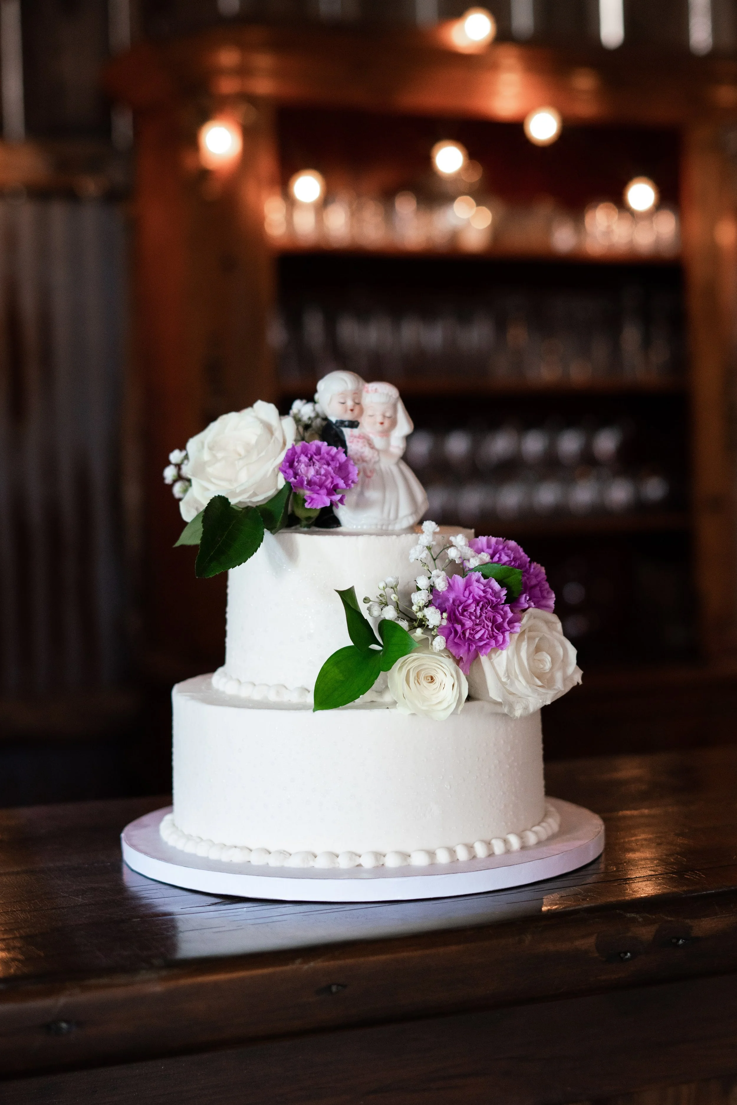 wedding cake photo (1).jpg