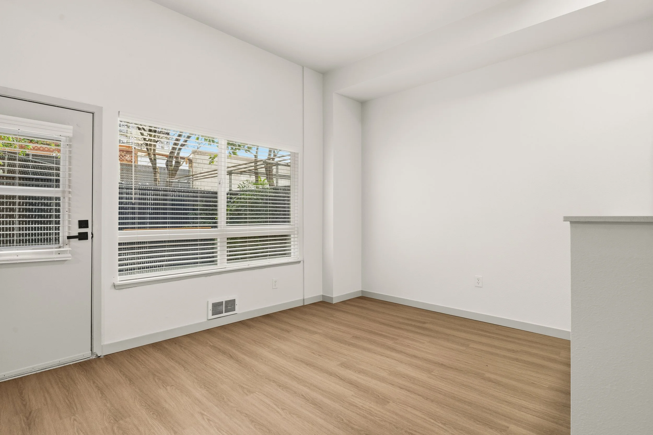 45-103 Vine St 101,102,107-12.jpg