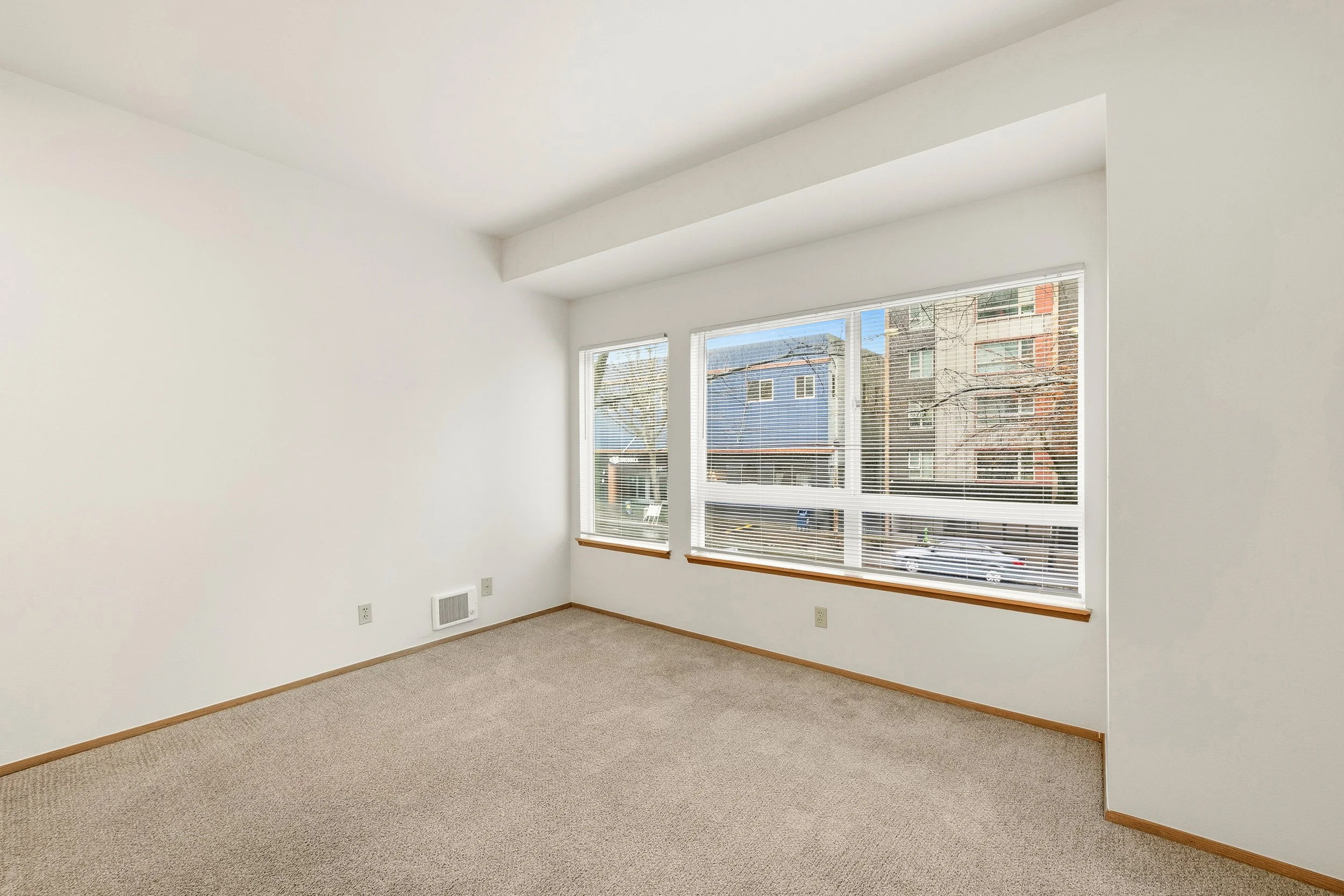 02-103 Vine St- 202,207,208-2.jpg