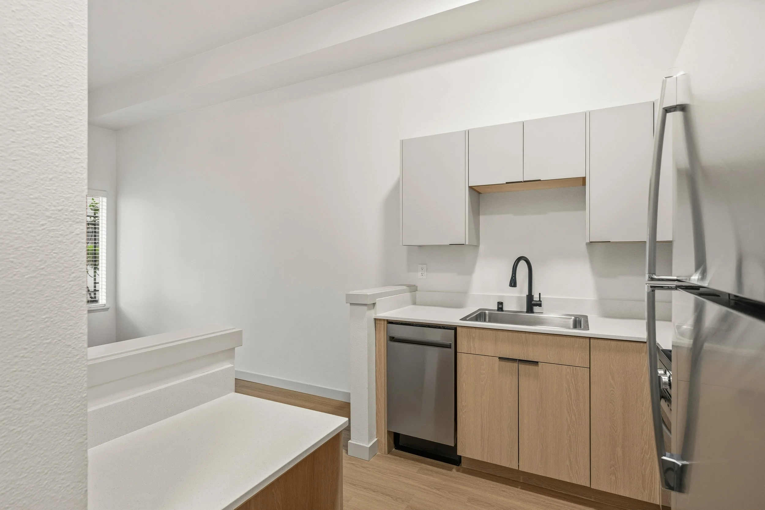 72-103 Vine St 101,102,107-39.jpg