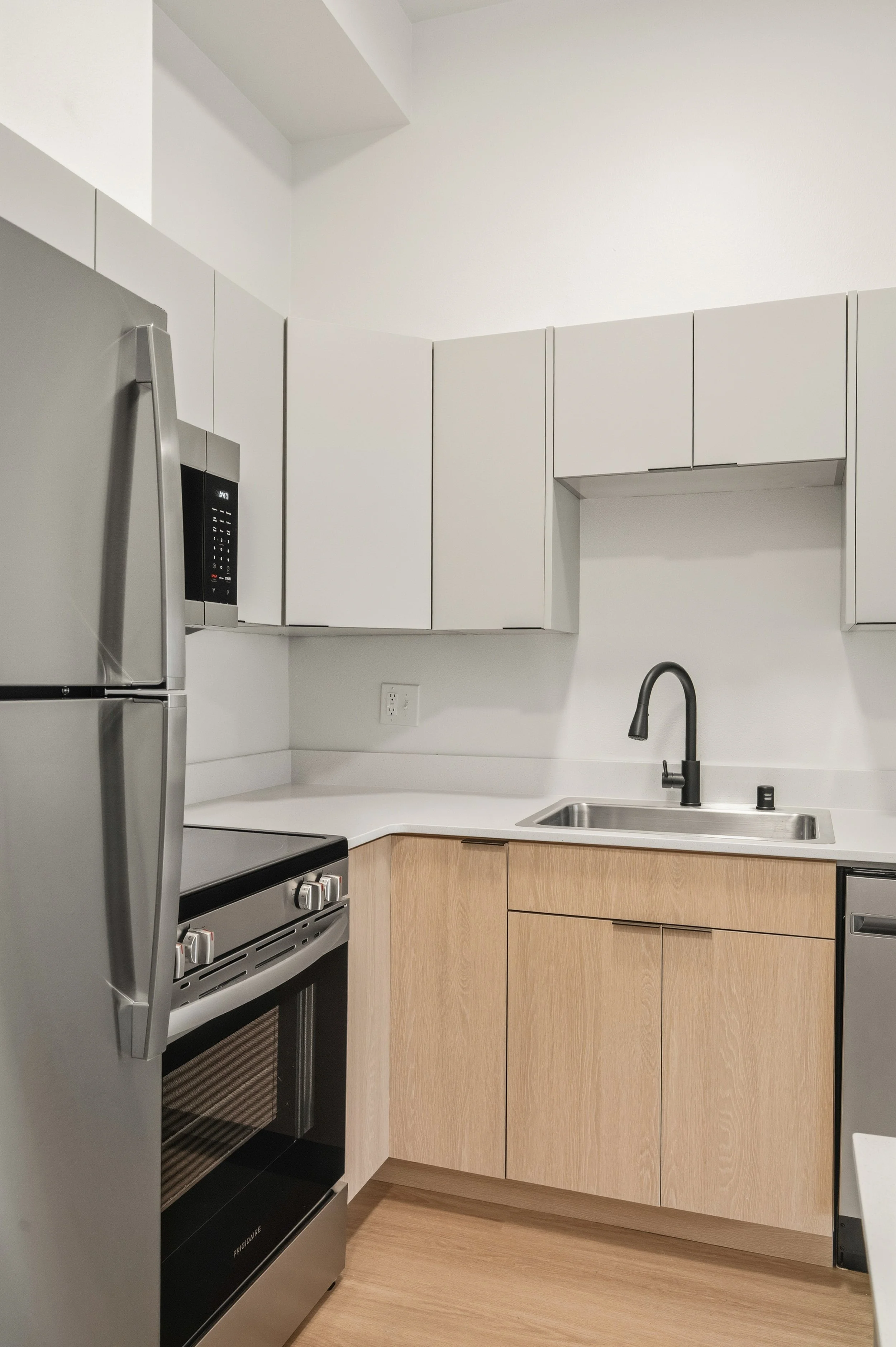 58-103 Vine St 101,102,107-25.jpg