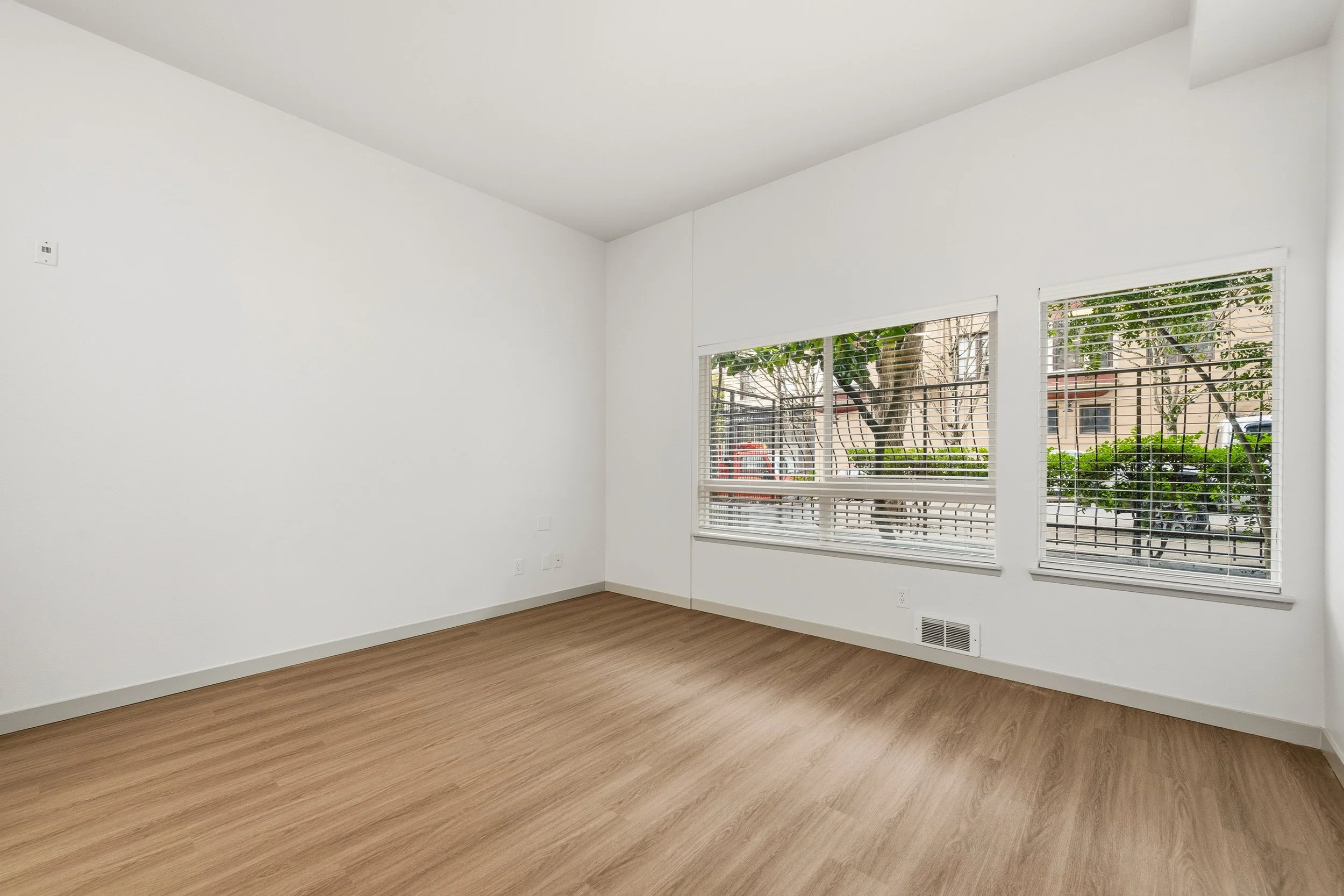 76-103 Vine St 101,102,107-43.jpg