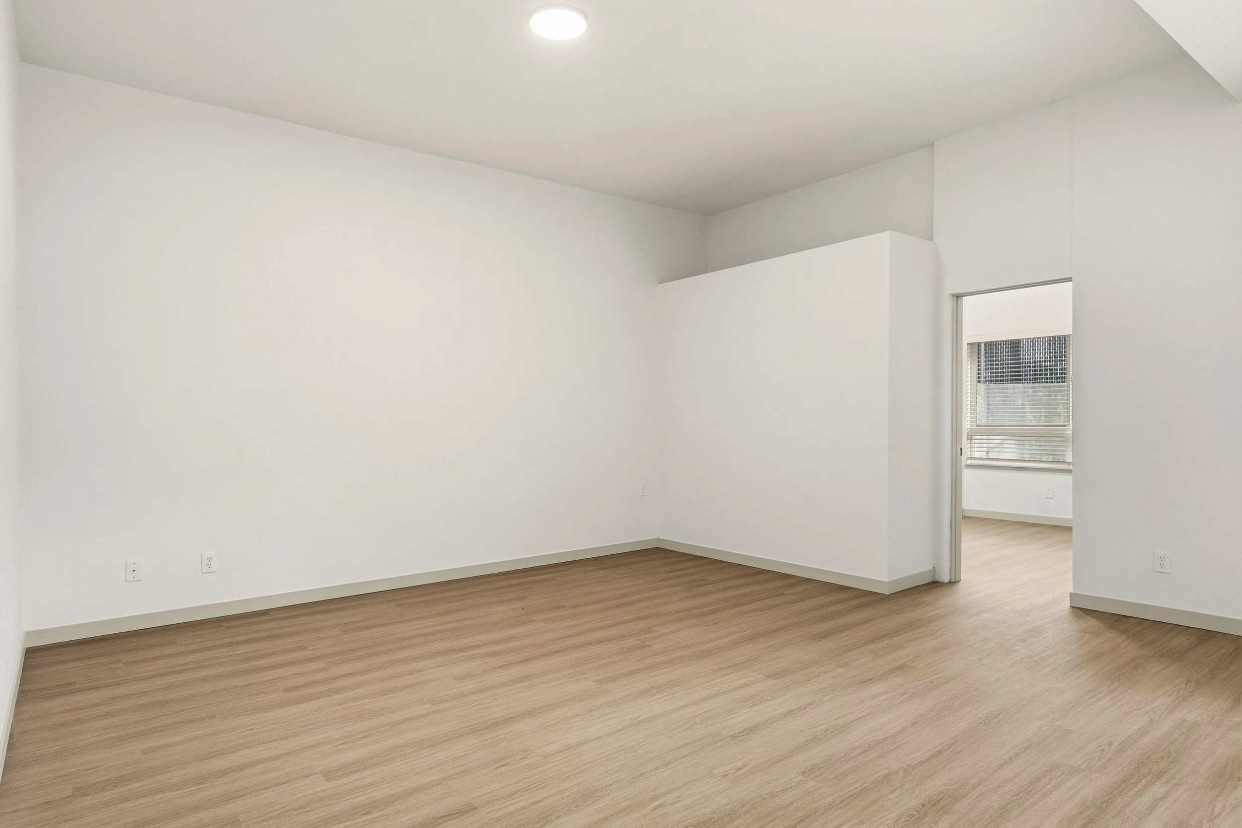 40-103 Vine St 101,102,107-7.jpg