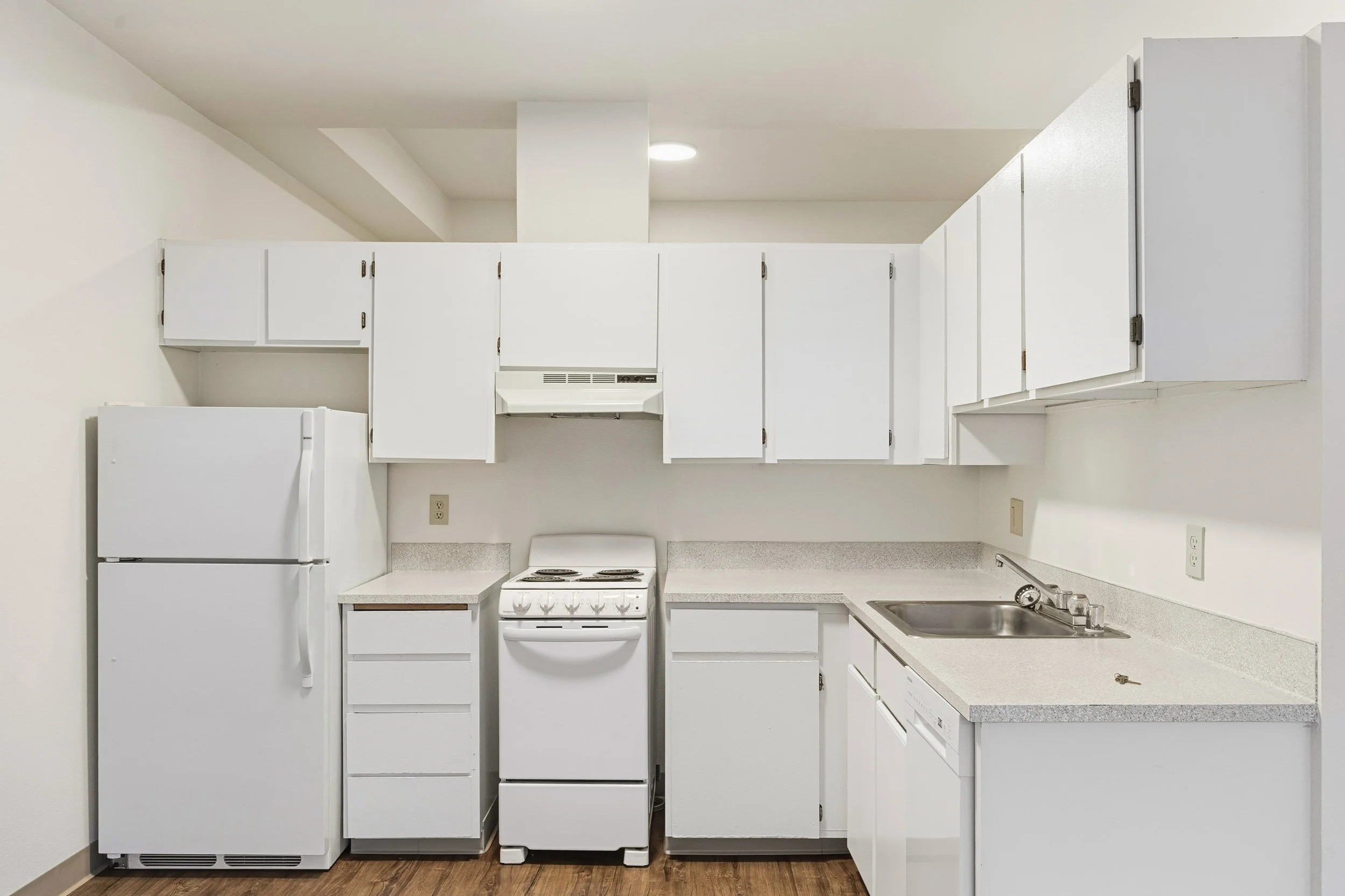 27-103 Vine St- 202,207,208-27.jpg