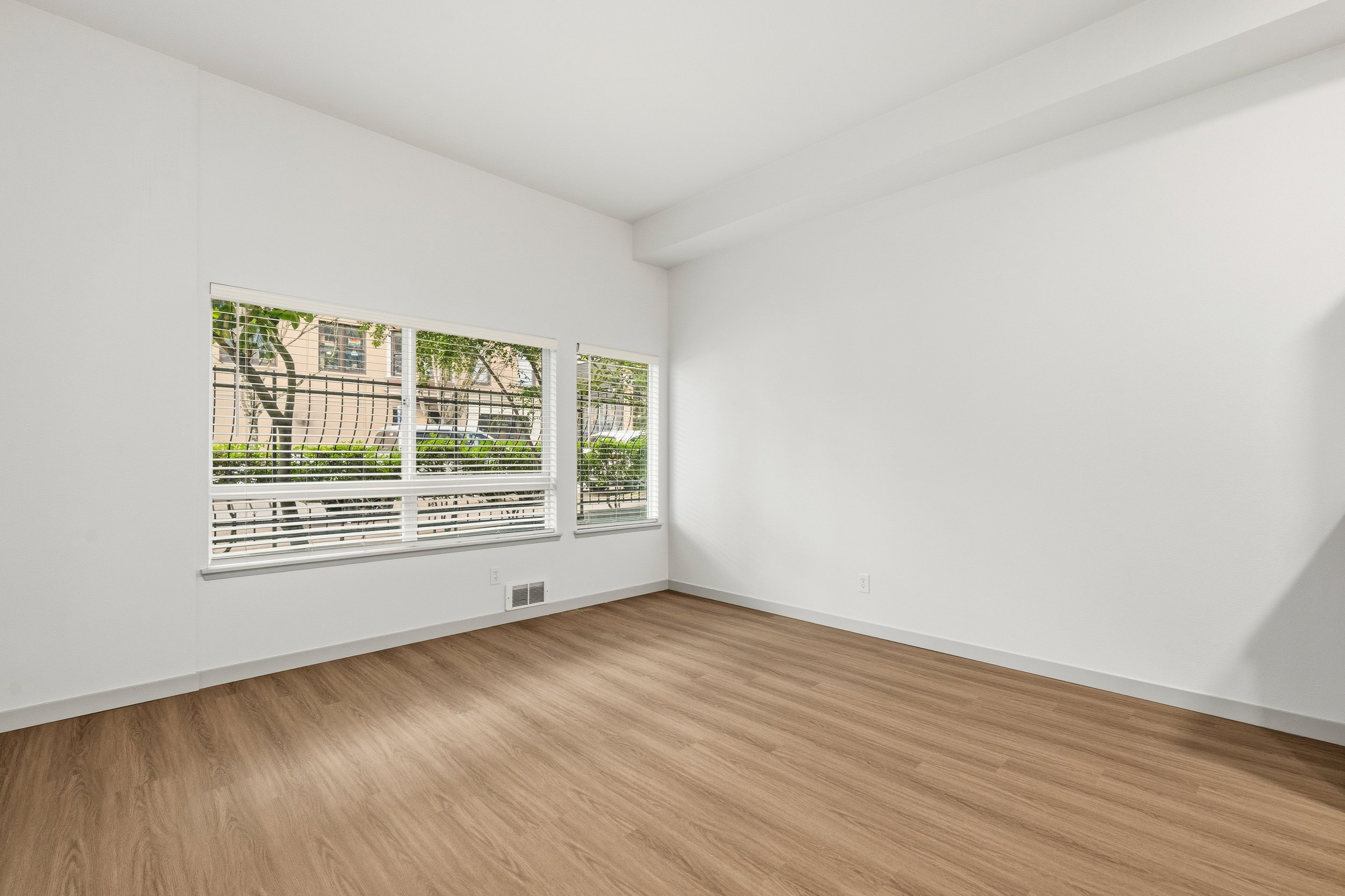 77-103 Vine St 101,102,107-44.jpg