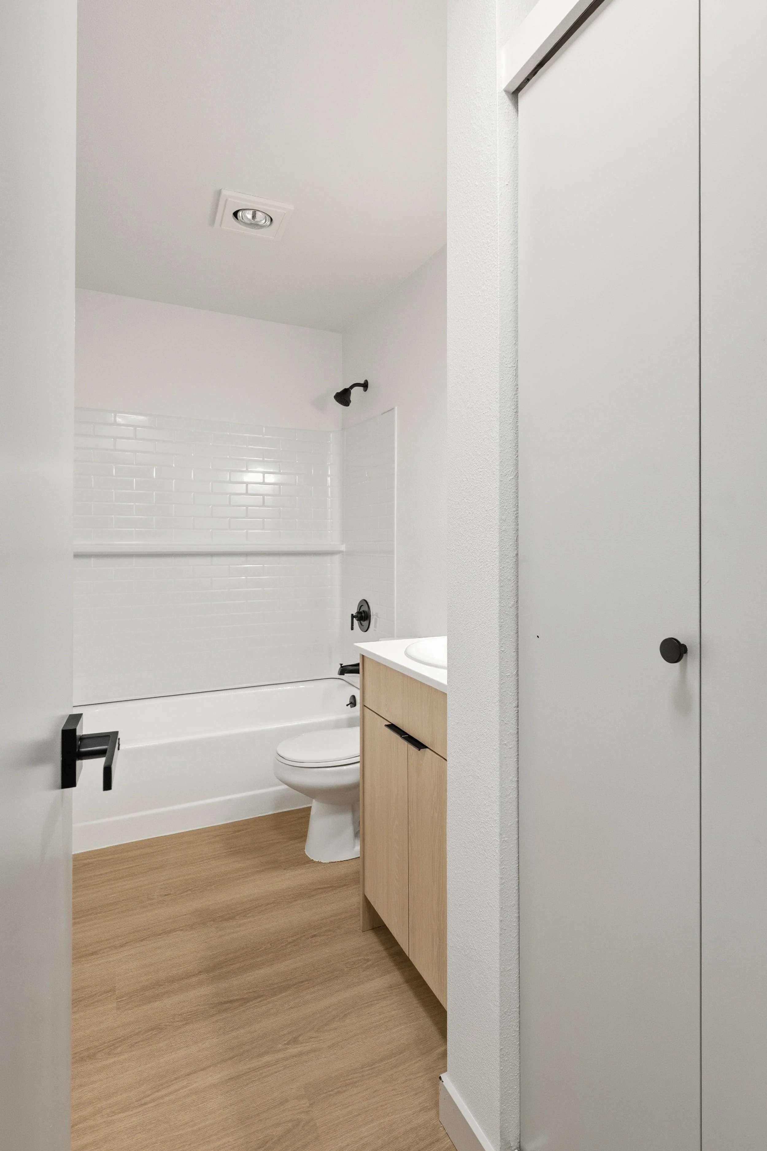 36-103 Vine St 101,102,107-3.jpg