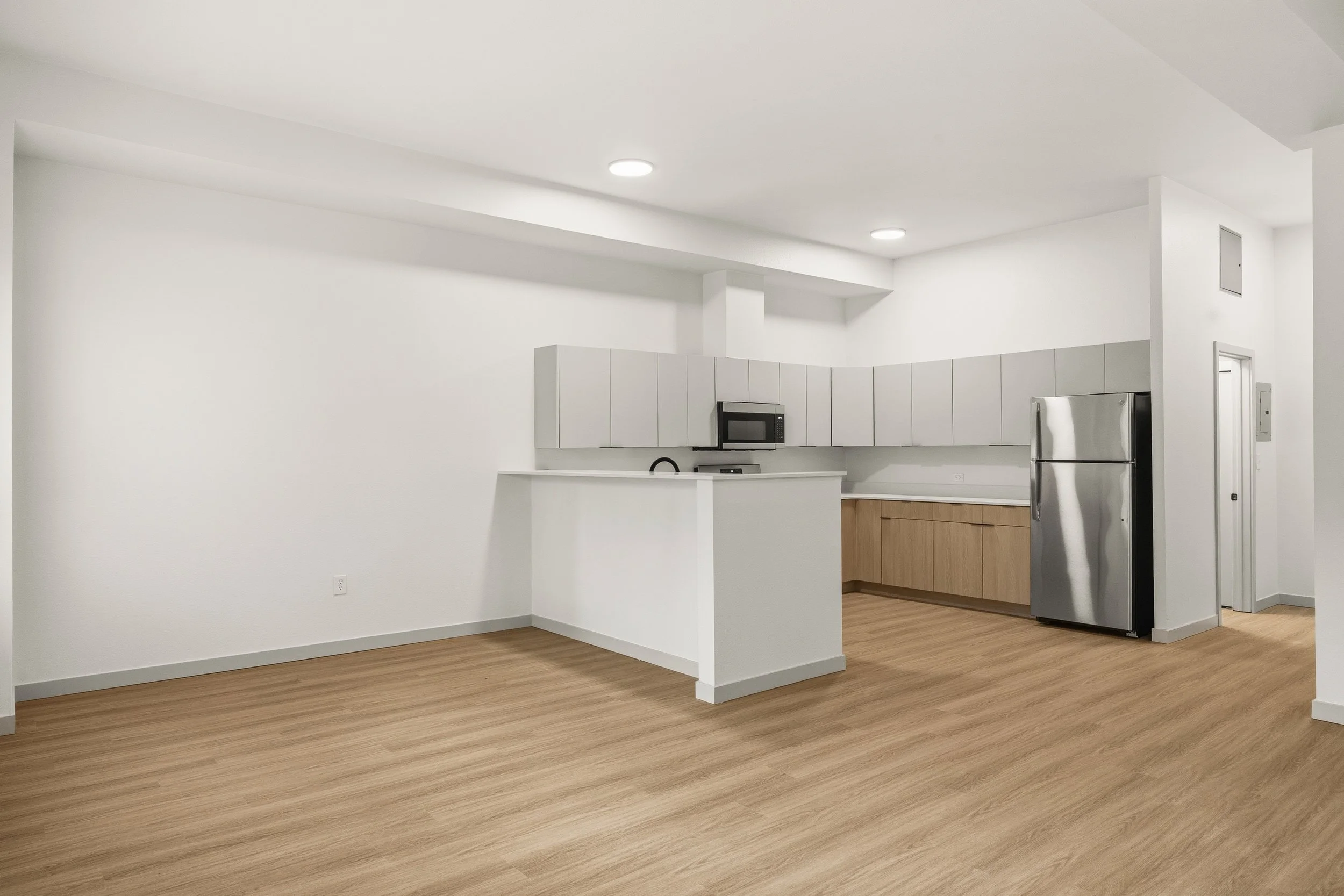 44-103 Vine St 101,102,107-11.jpg