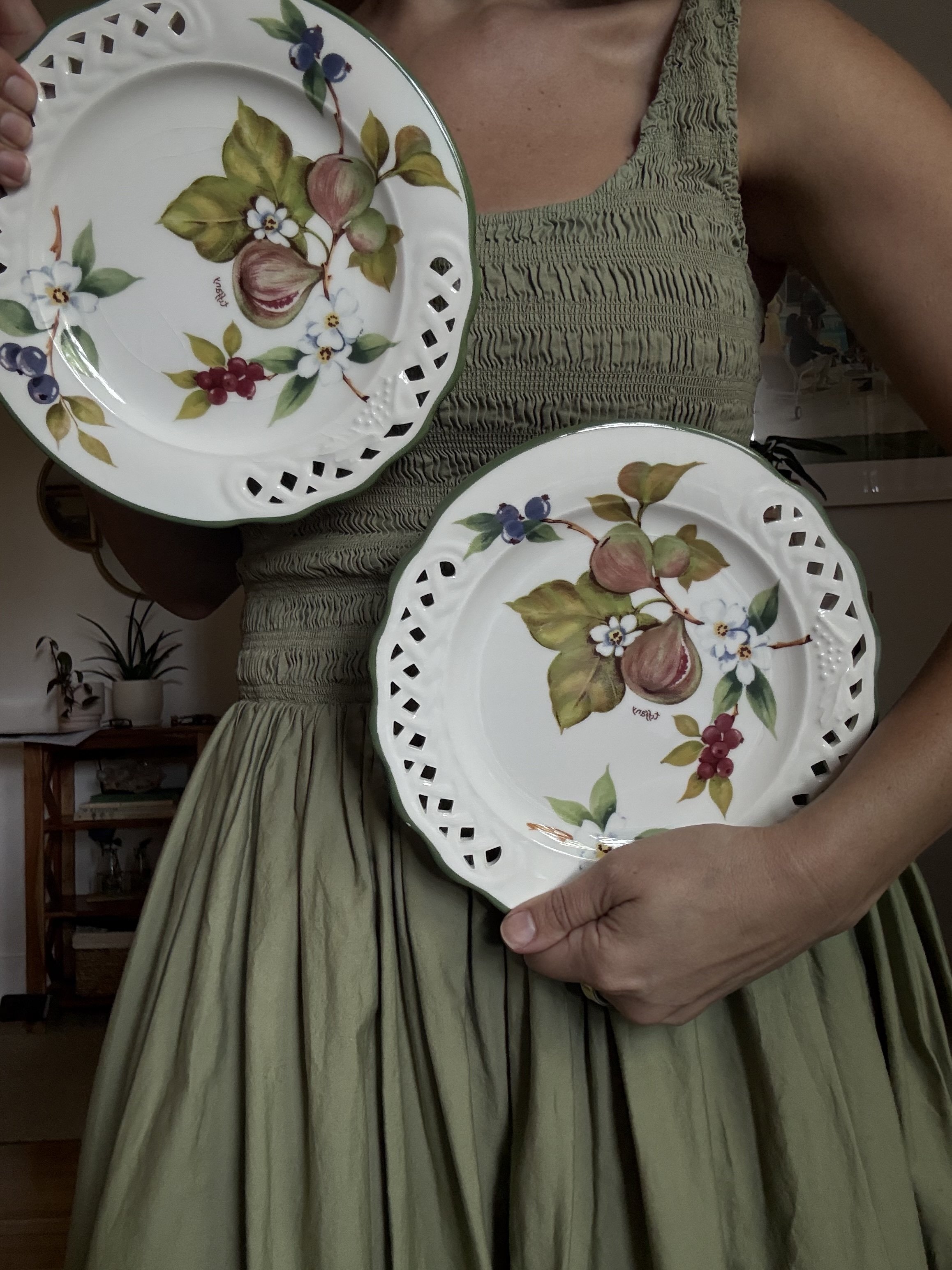 Vintage Italian Porcelain Reticulated Fig Plates