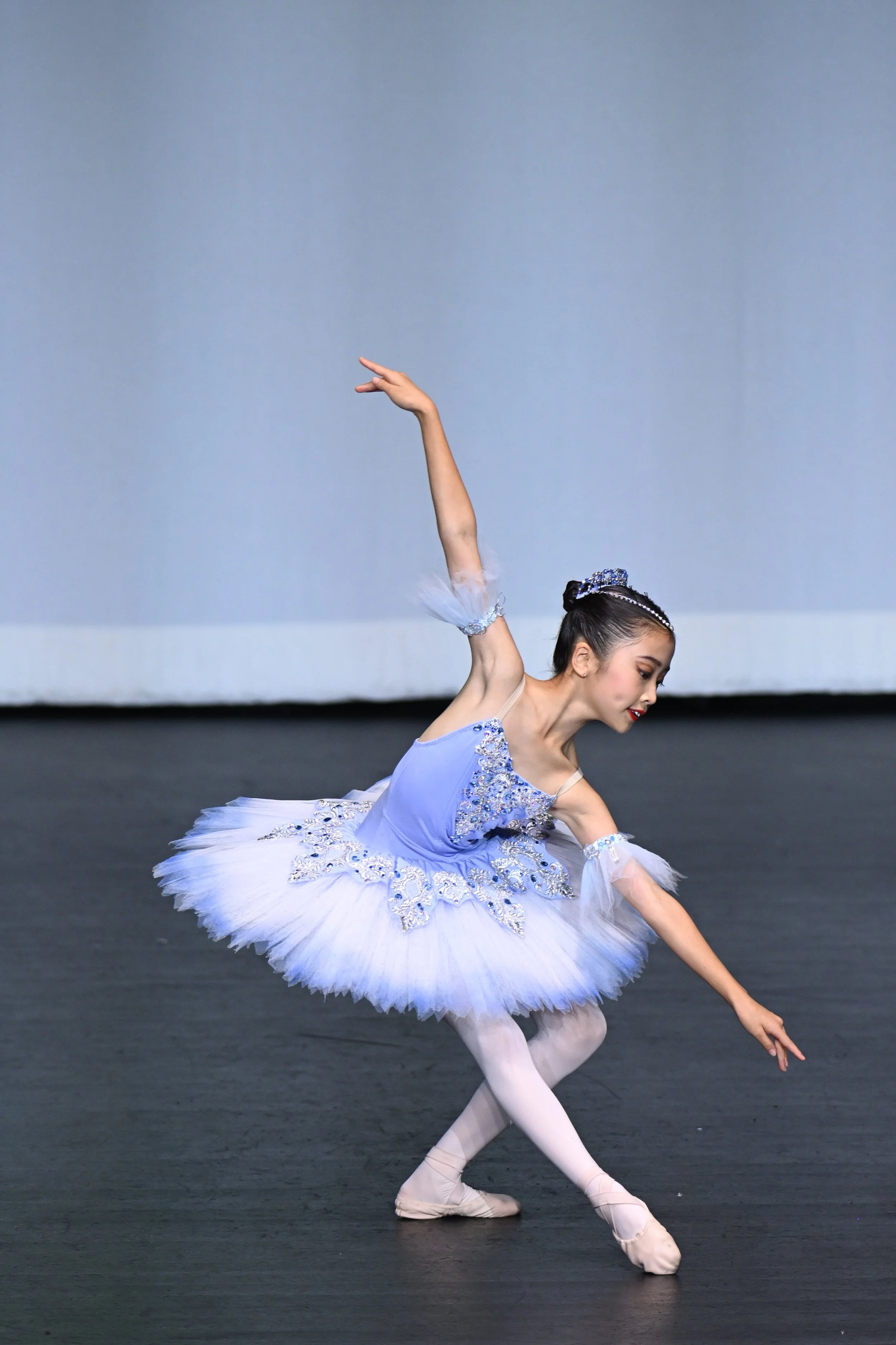starbound-2026-solo-dance-performance-girl-tutu-blue.JPG