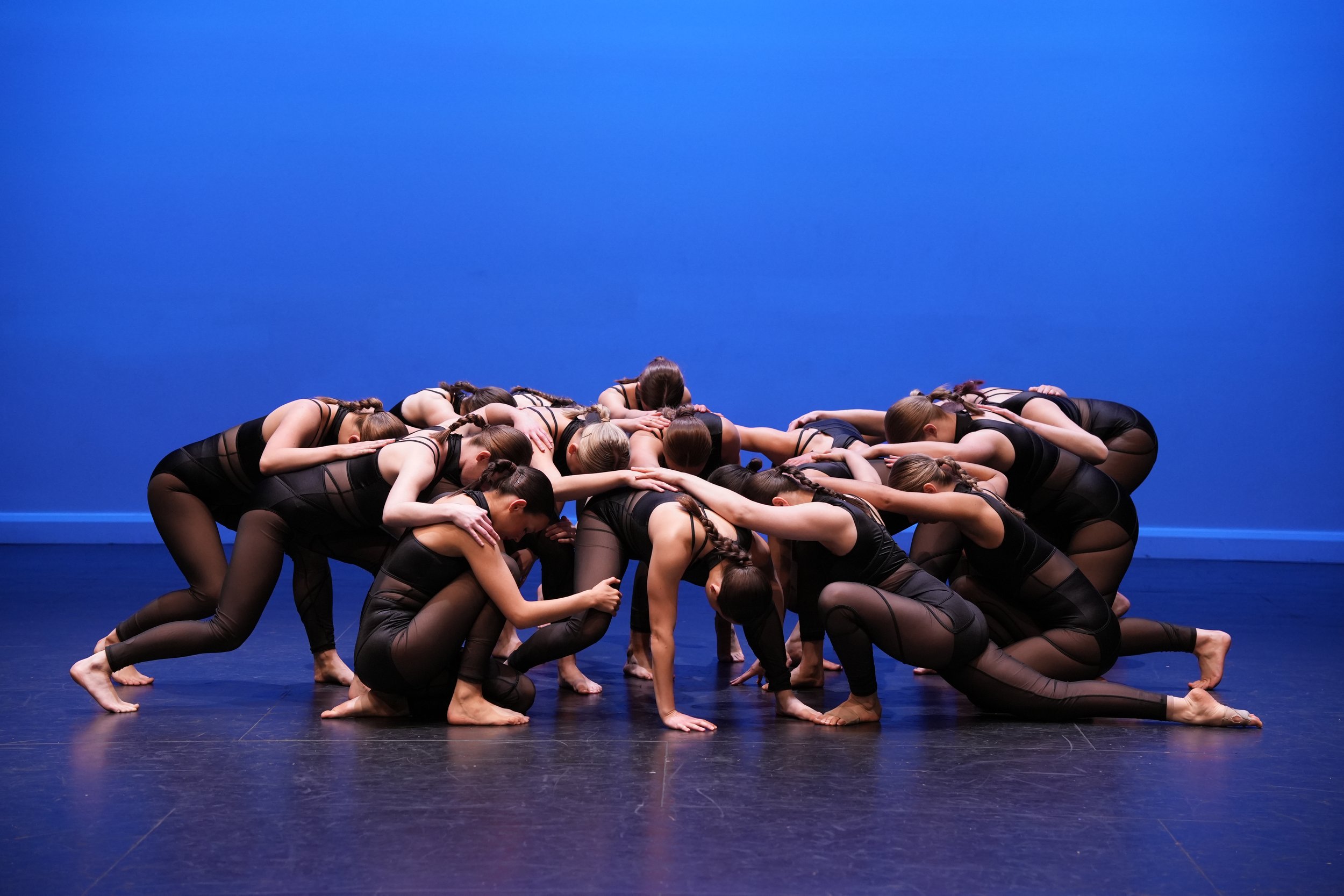 starbound-2026-group-dance-performance-teens-stage.JPG
