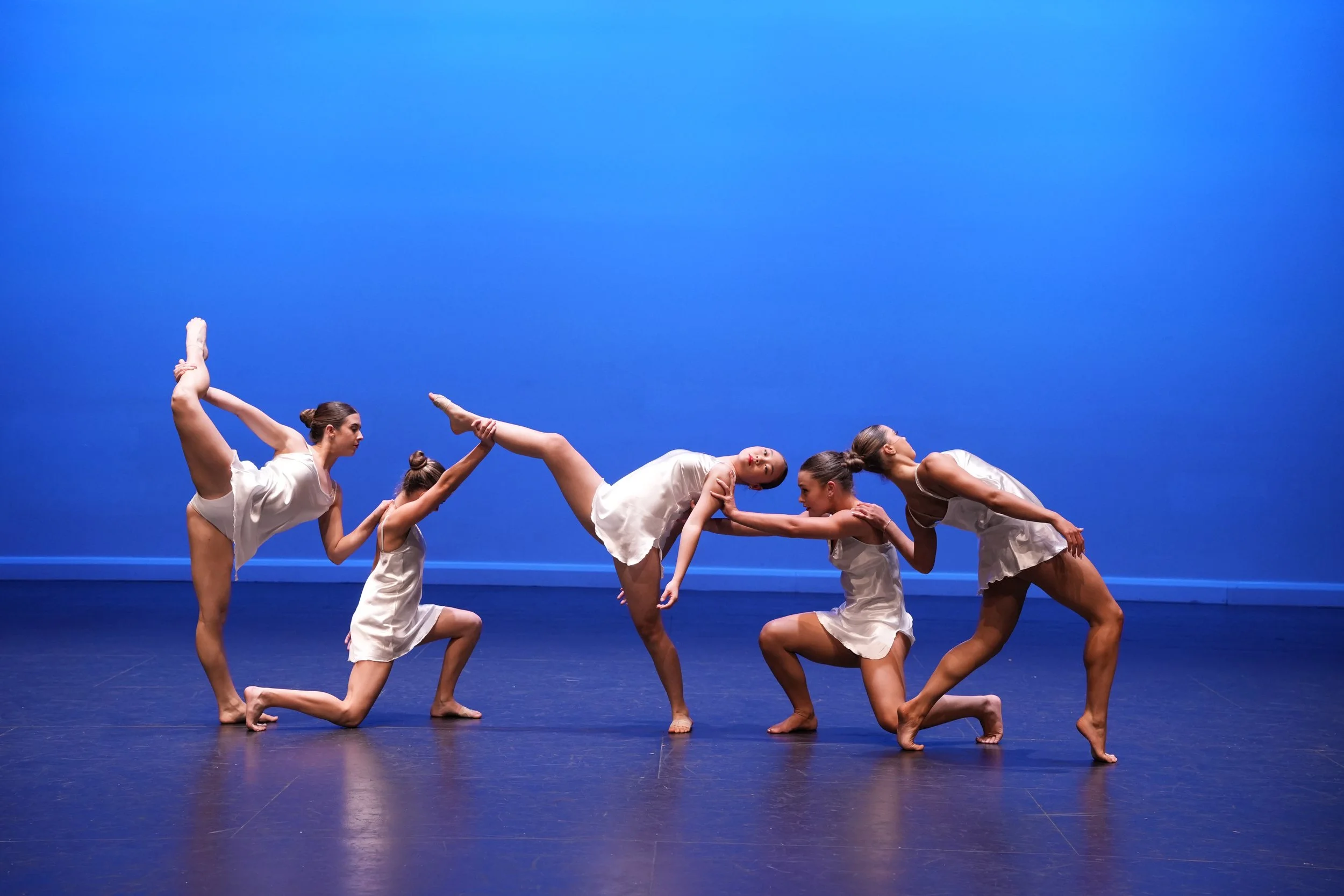 starbound-2026-group-dance-performance-teens-stage.JPG