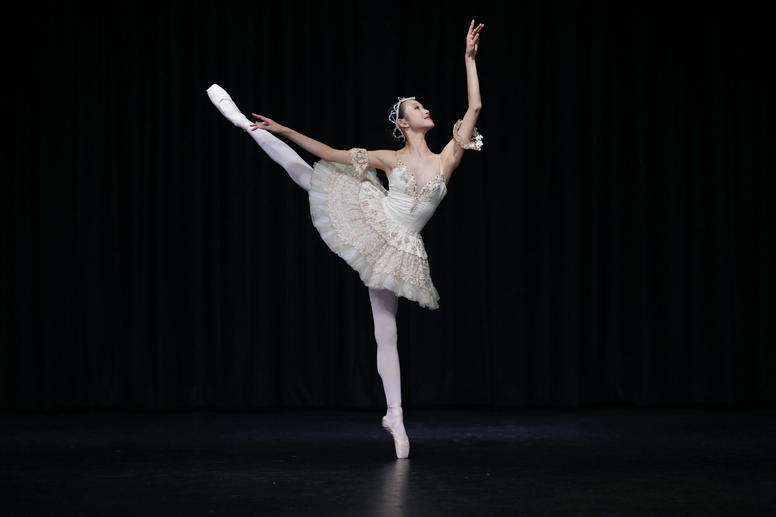 starbound-2025-solo-dance-performance-stage-ballet-gold-tutu.JPG