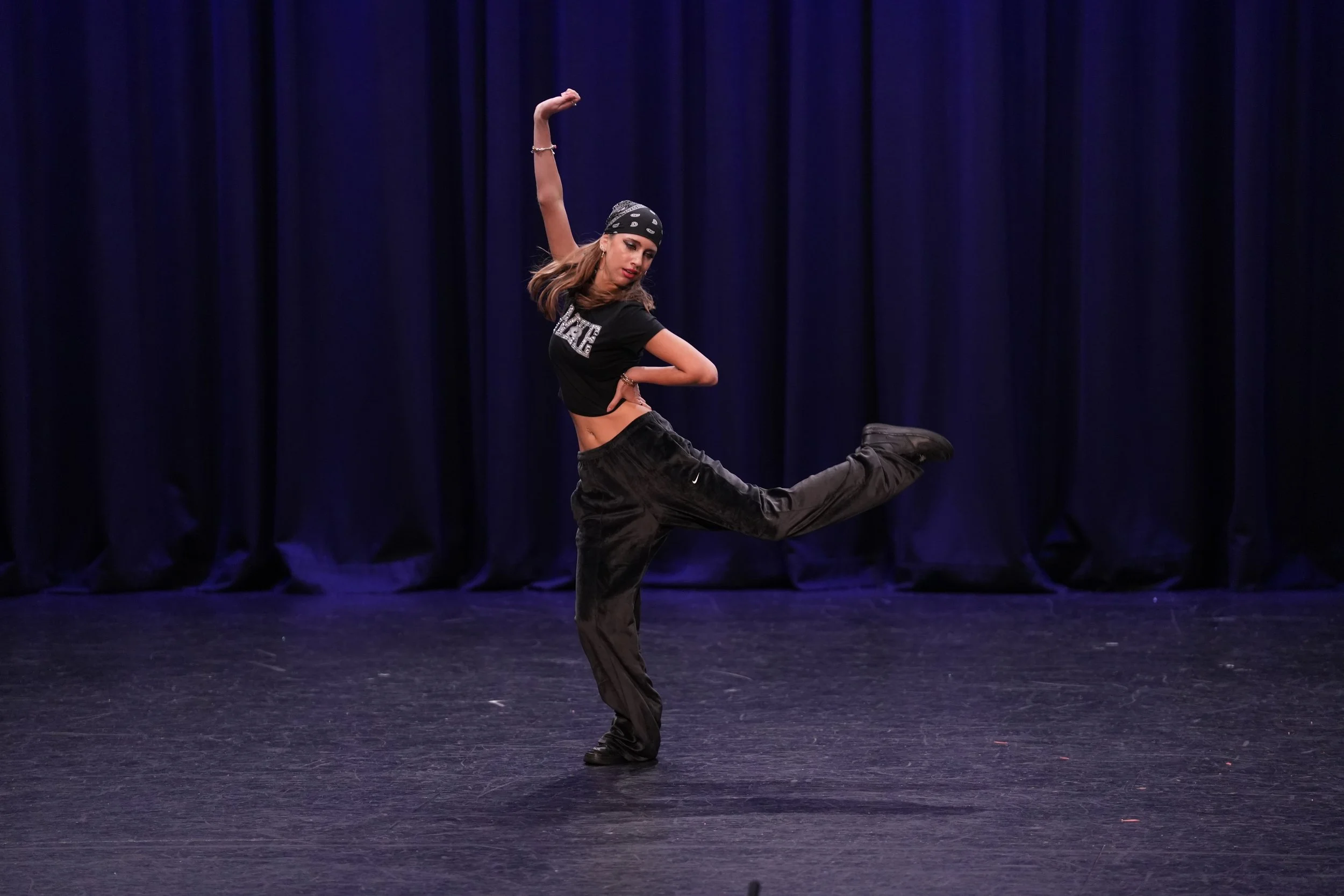 starbound-2025-solo-dance-performance-stage-bundaberg.jpeg