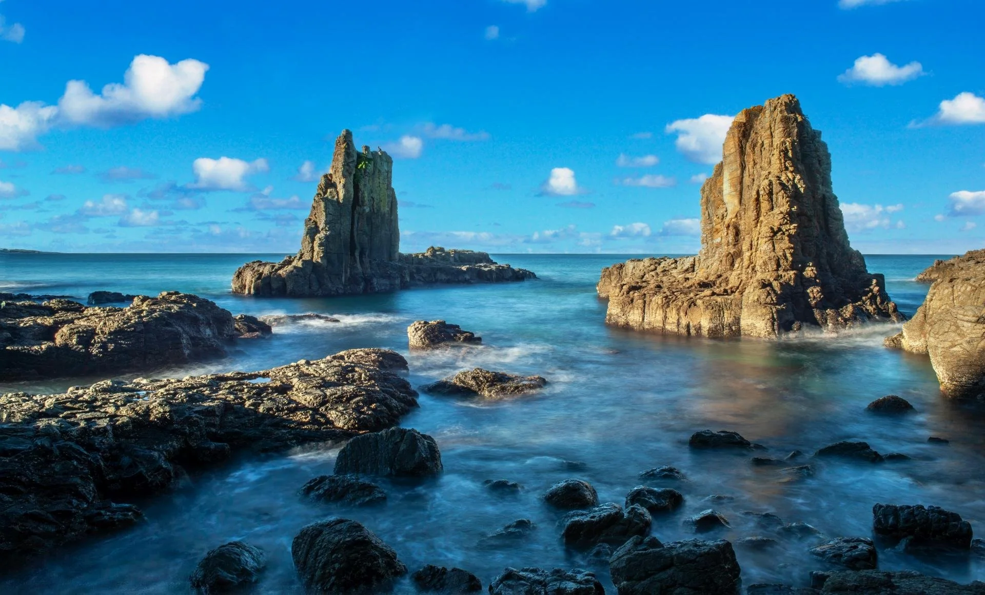 _LND5157 clouds-small.jpg