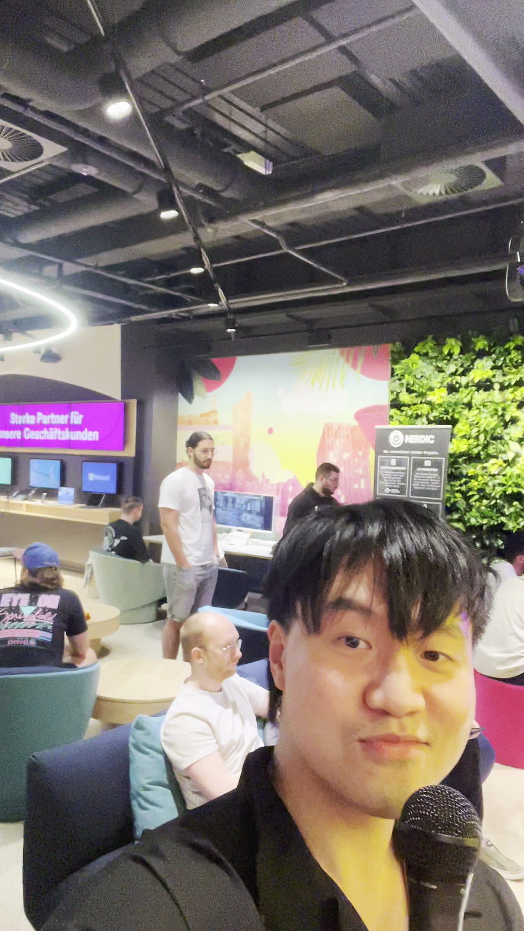 Gaming Turnier Moderator Larry Lian