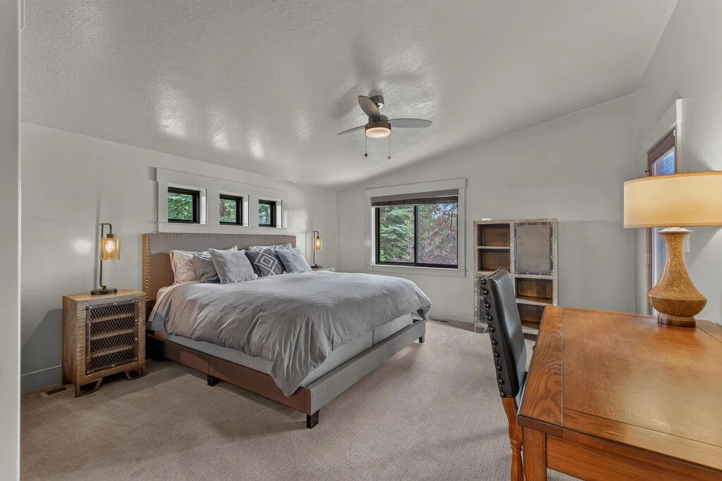 bedroom.jpg