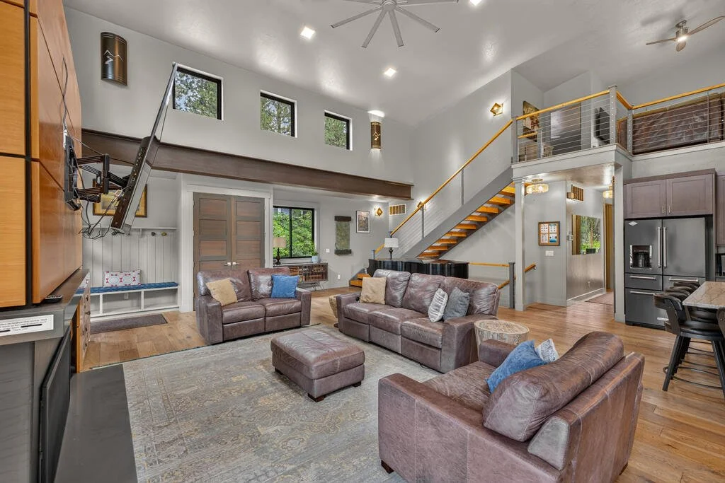 living room1.jpg