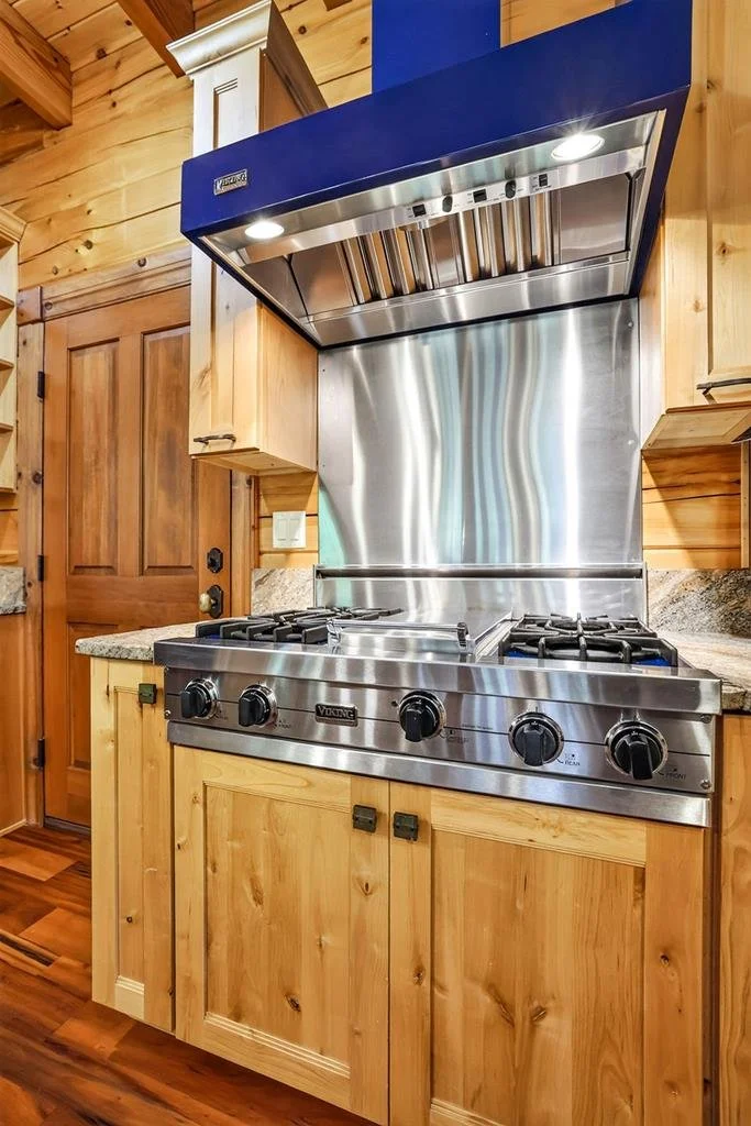 Kitchen5.jpg