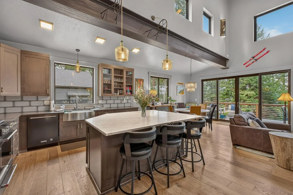 kitchen1.jpg