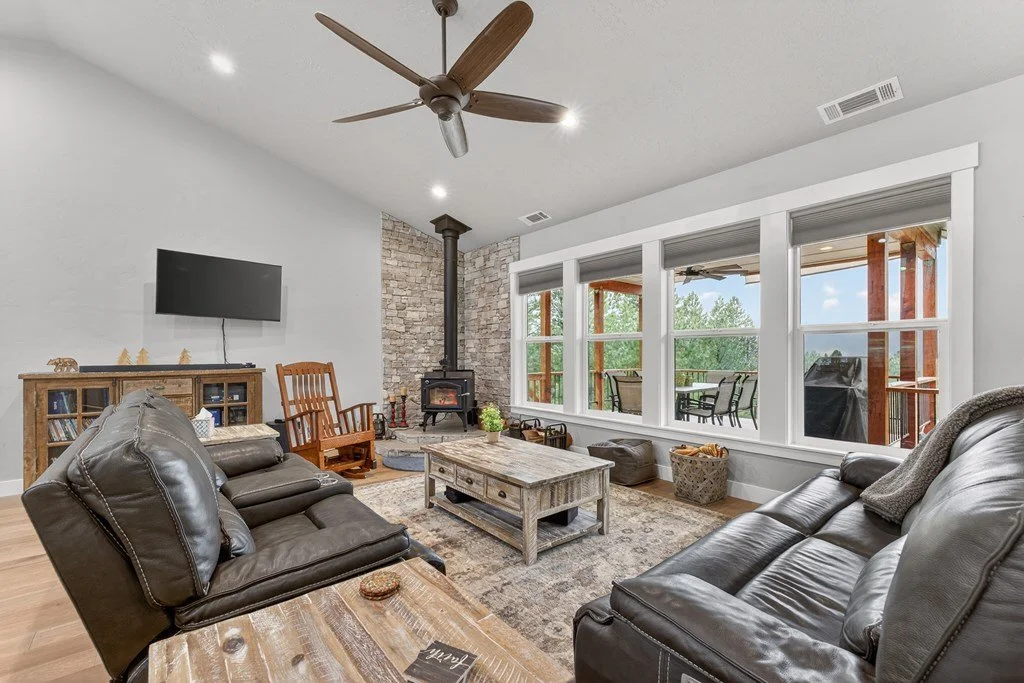 Timberrin living room 3.jpg