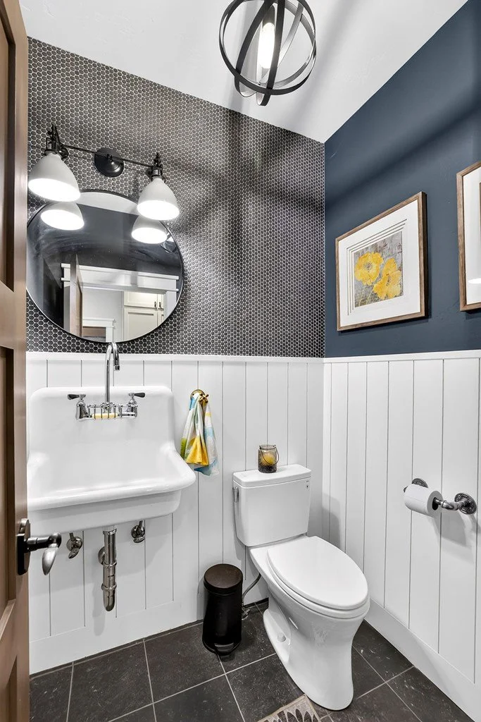Bathroom 5.jpg