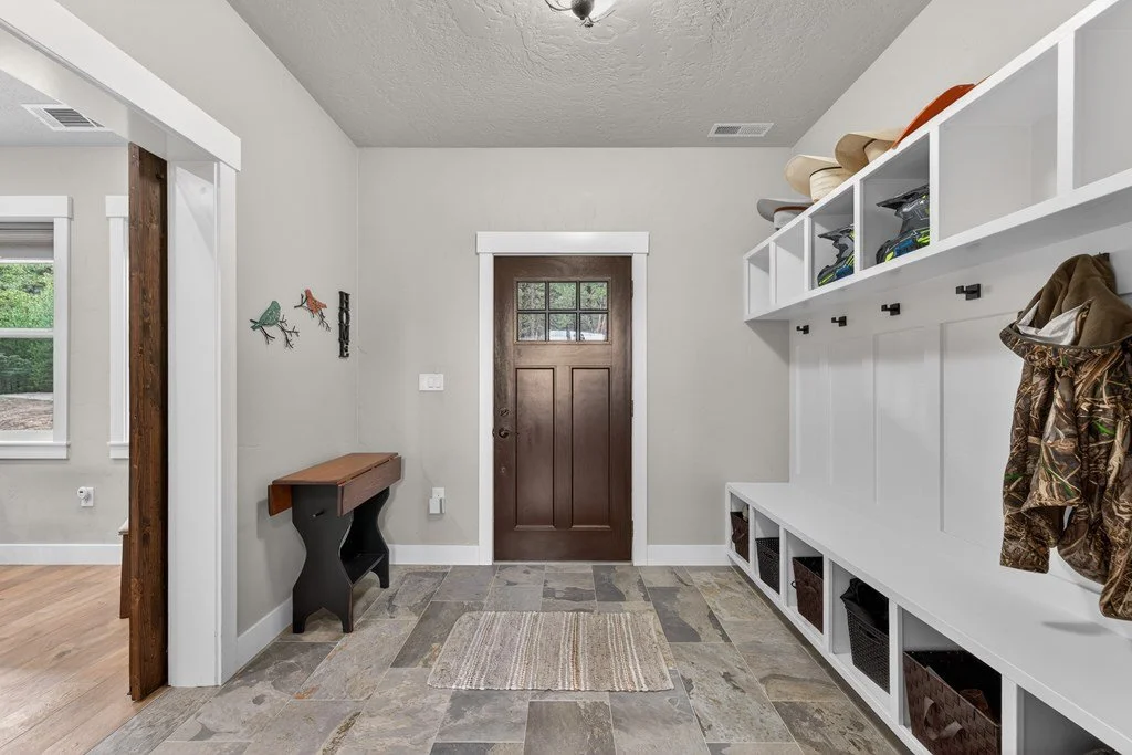 Timberrin mudroom 2.jpg