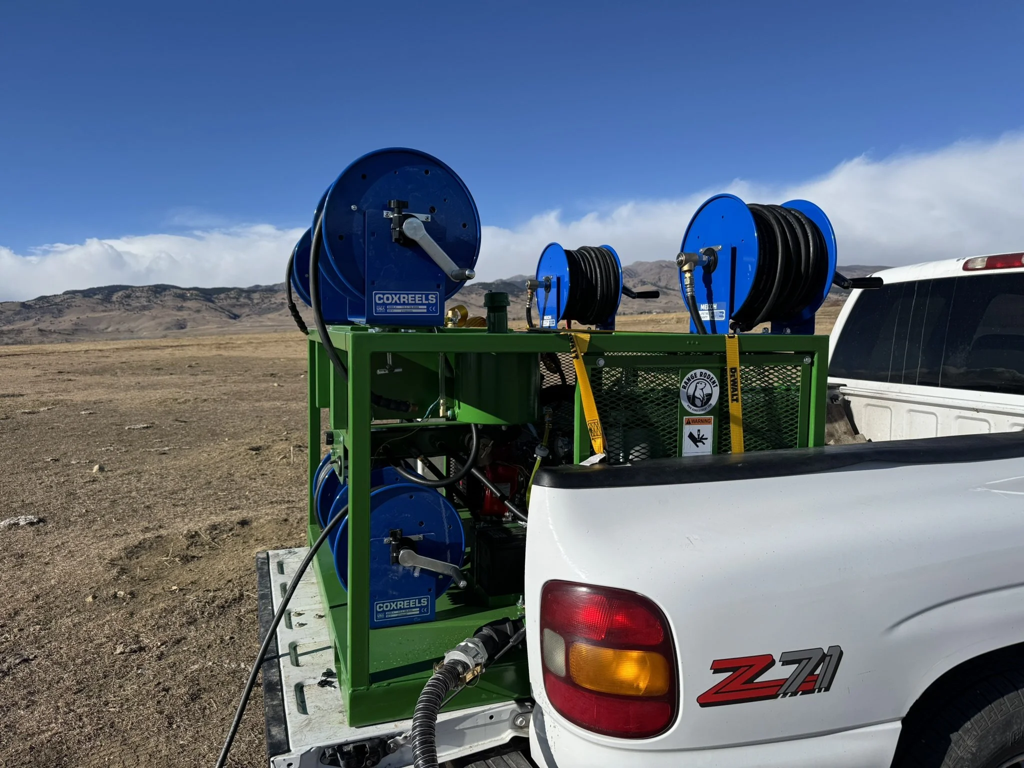 Range Rodent with Six Hose Reels