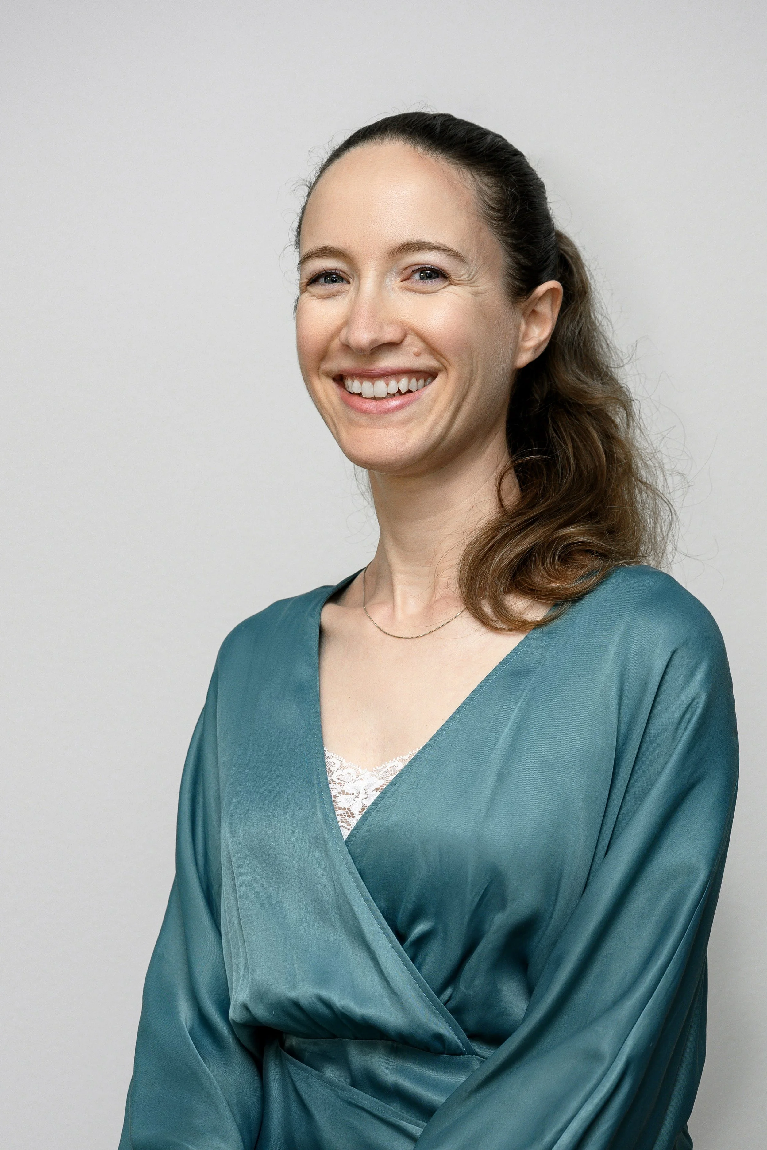 Dr. Shaked Pelli. Periodontics and Periodontal-Prosthesis.