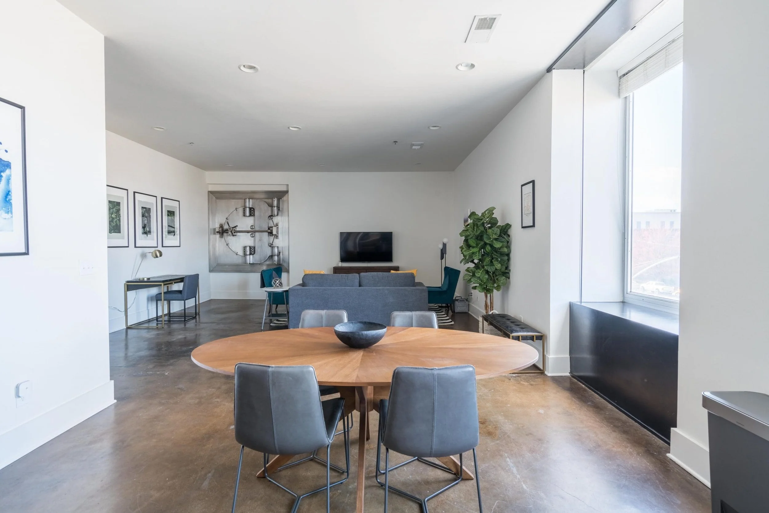 The Bank Vault Suite - Unit 209