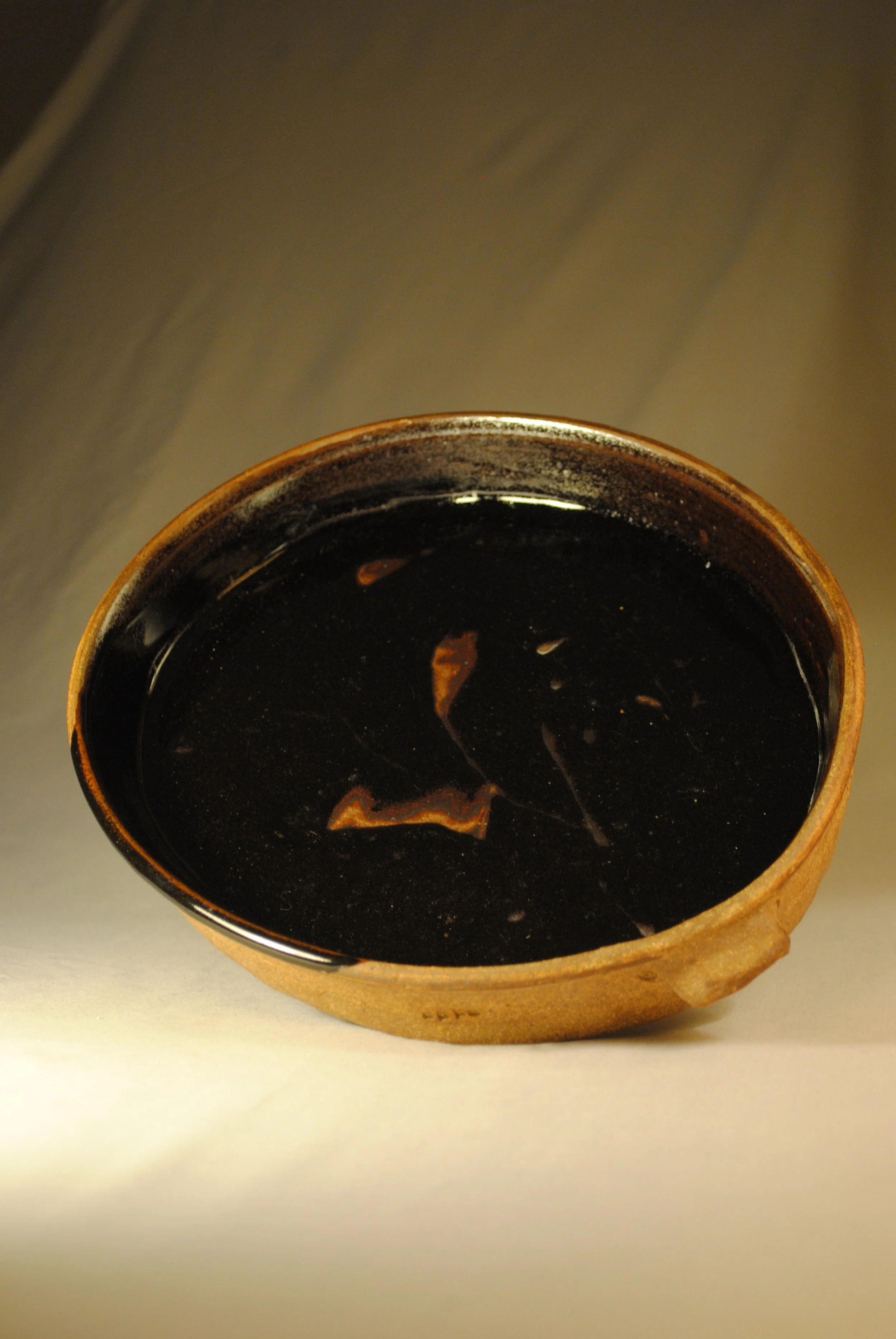 handled serving dish