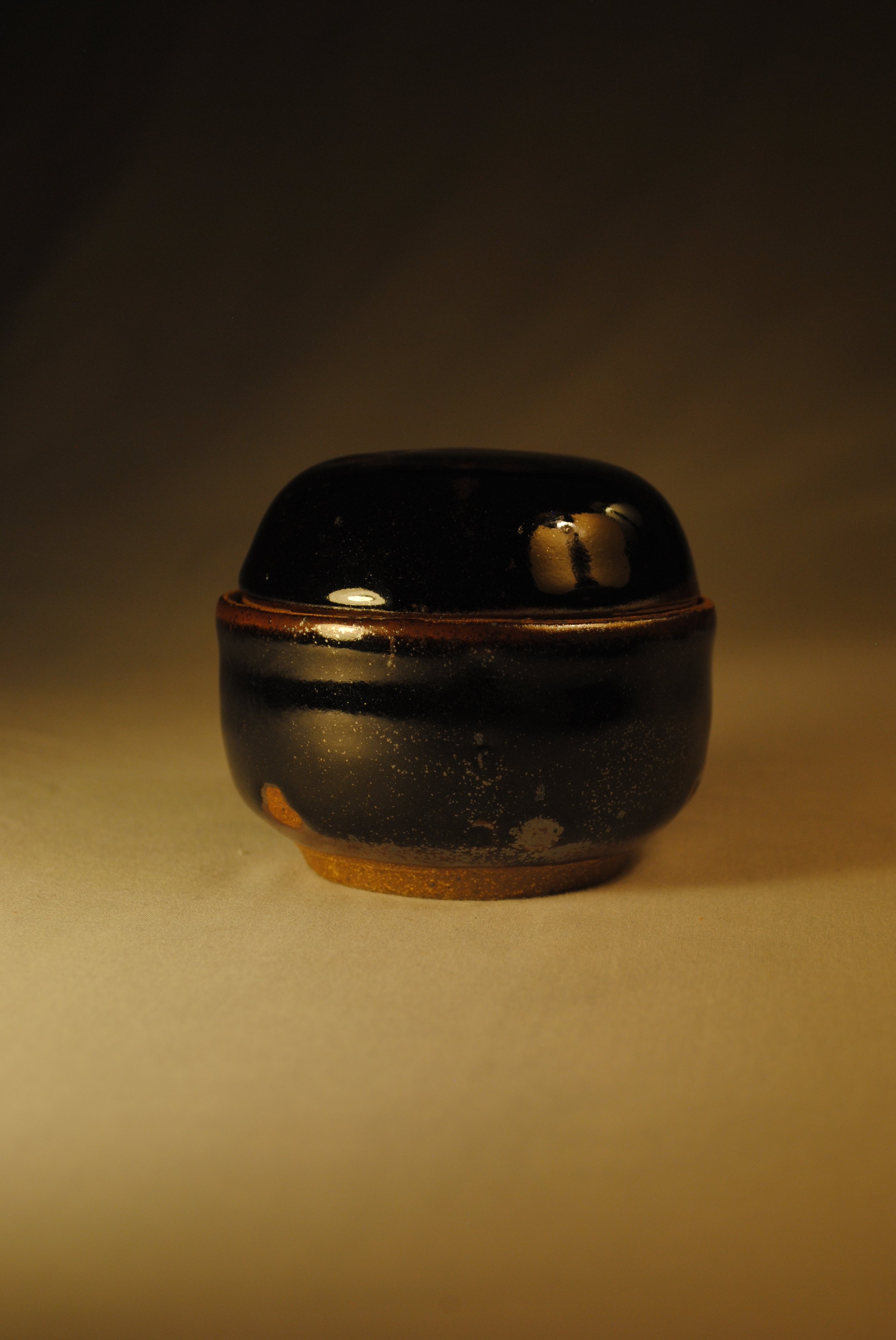 lidded jar