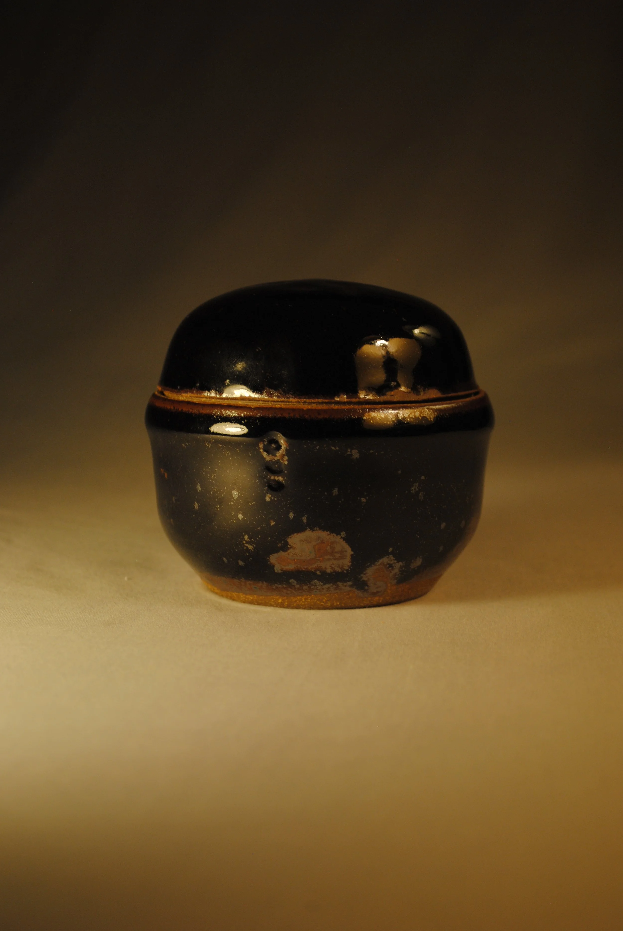 lidded jar