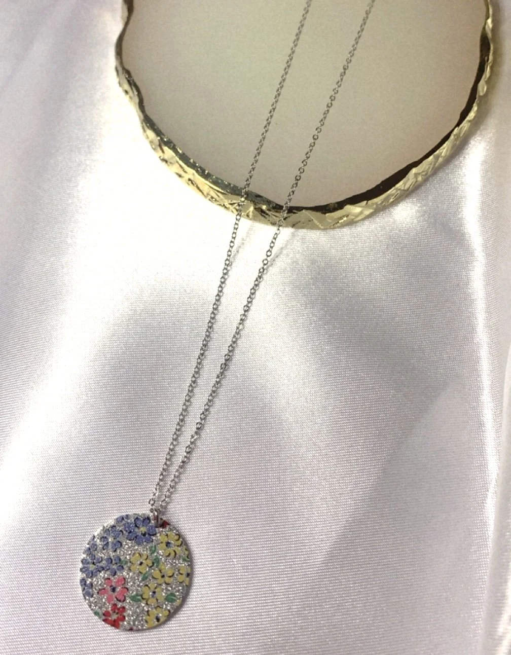 Collier à petit prix en acier inoxydable