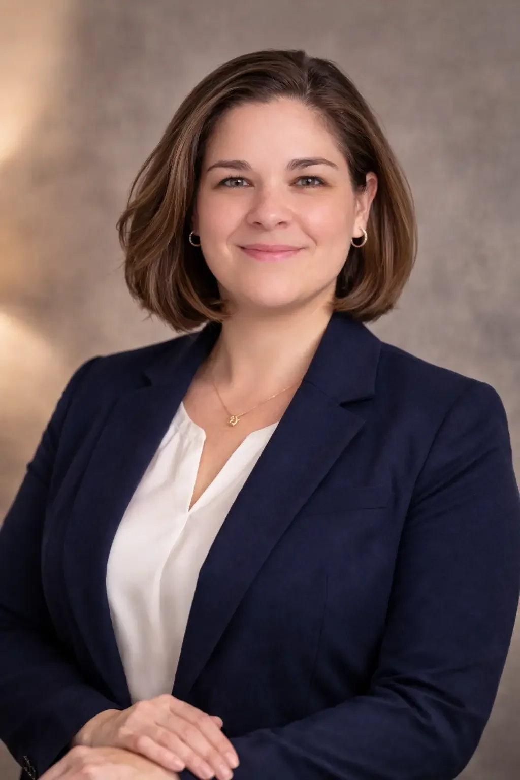 May Fundora, founder of Great Lakes Business Support, professional headshot