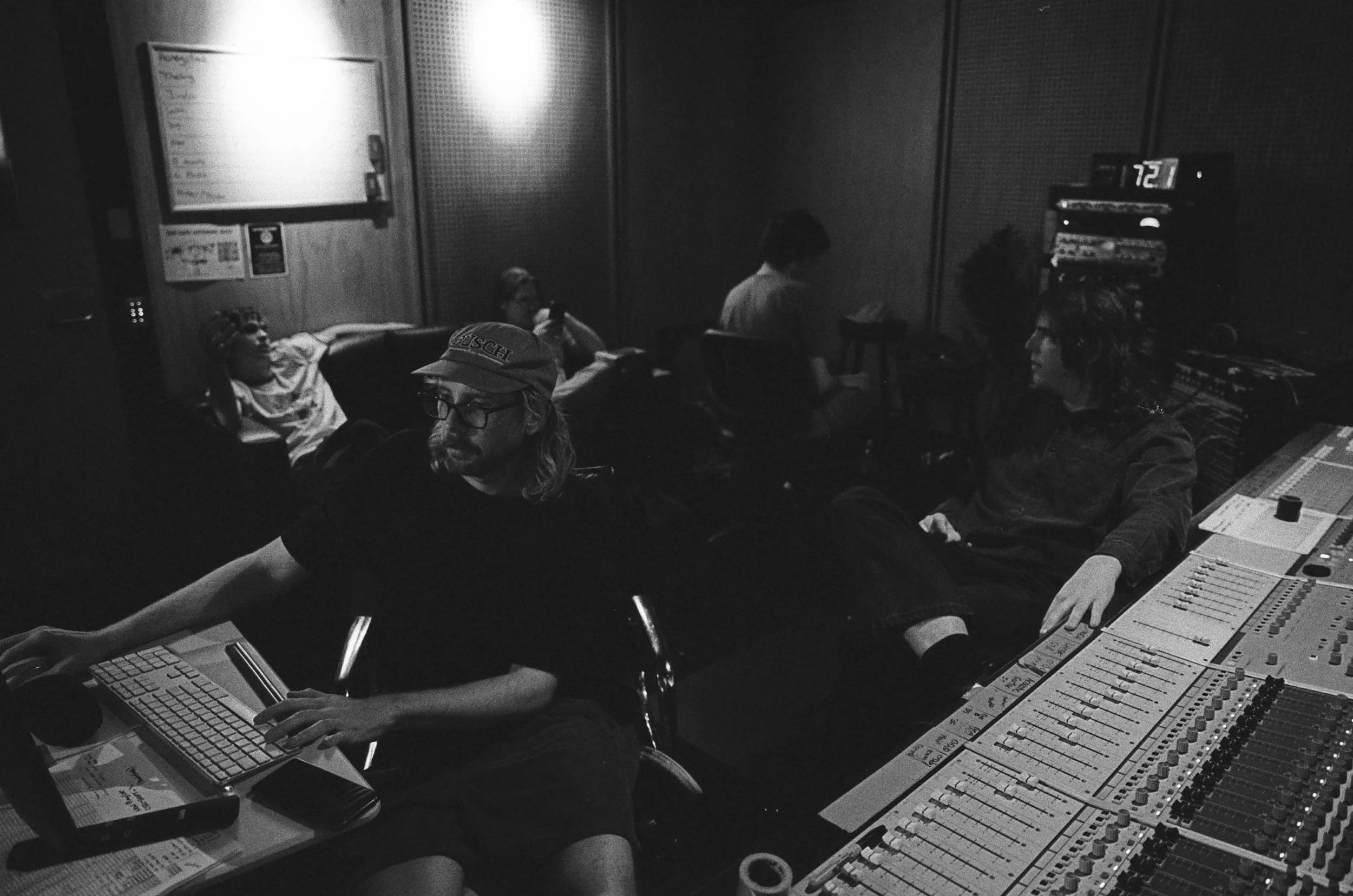 Honeystar - Creating a quick mix for the band during tracking (Sept 2025)