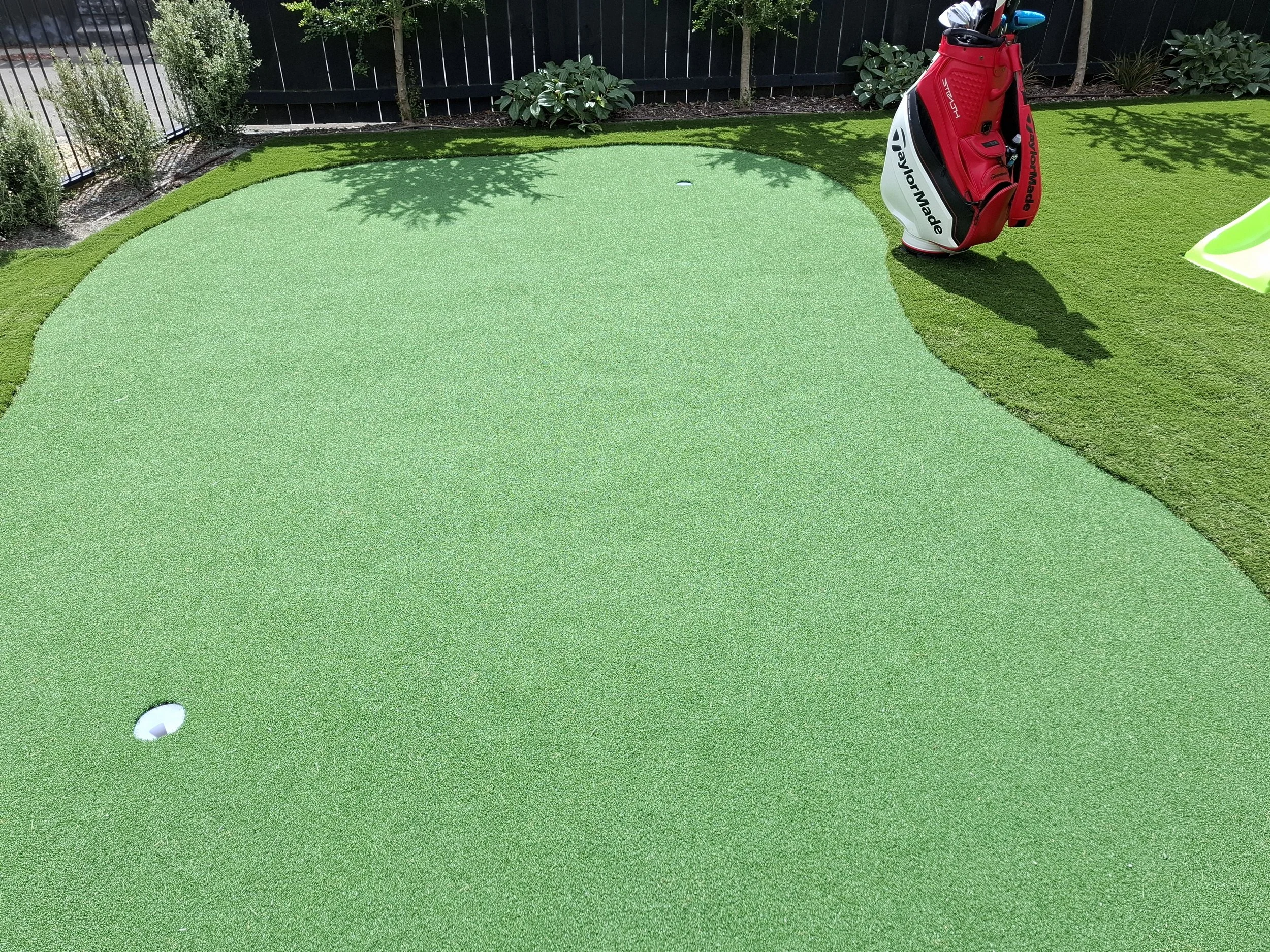 Putting green 1.jpg