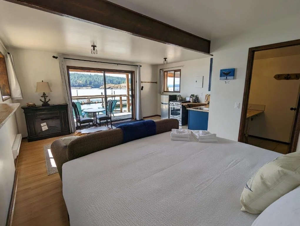 A Reading Retreat at the Jade Resort  - DEPOSIT ONLY