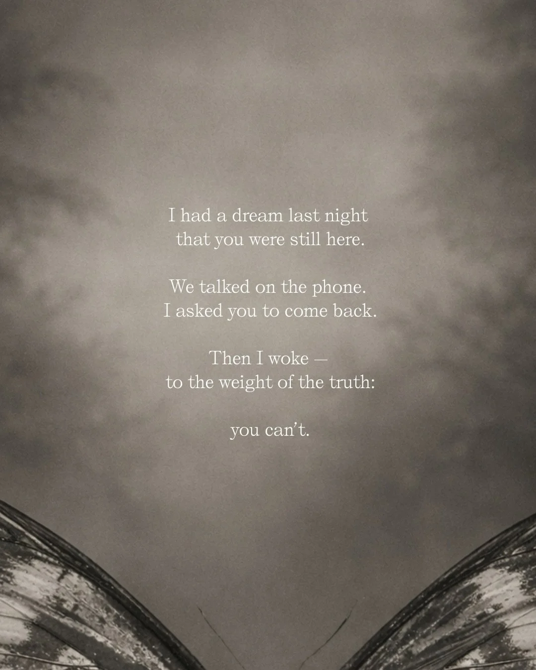 Grief doesn&rsquo;t just visit in waves, sometimes in dreams too 🌹

Has this happened to you?

🦋🌿🪽
#grief 
#griefpoetry 
#griefresources 
#griefshare 
#dreams