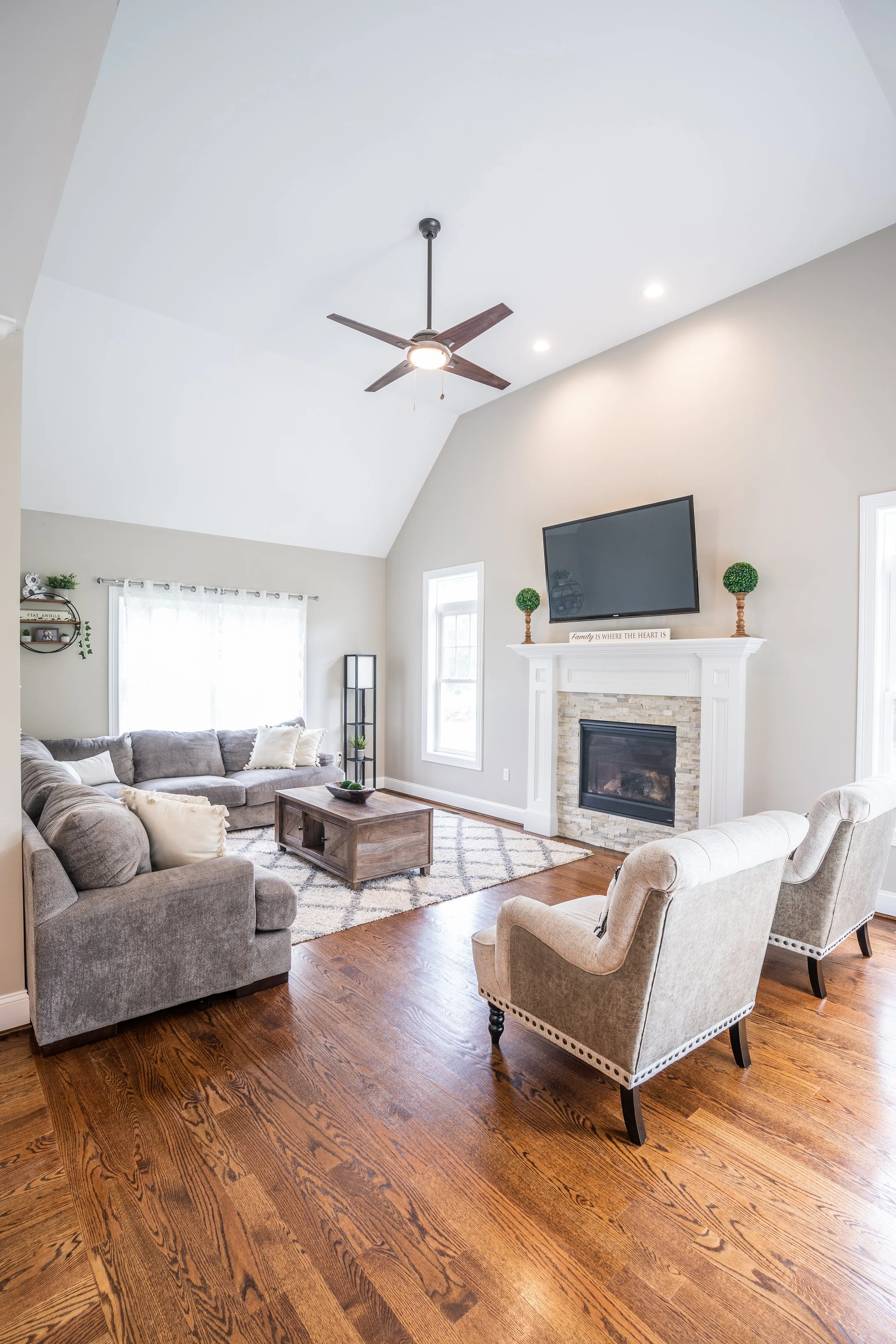 678B Main St Cromwell 2021_08_03-22.jpg