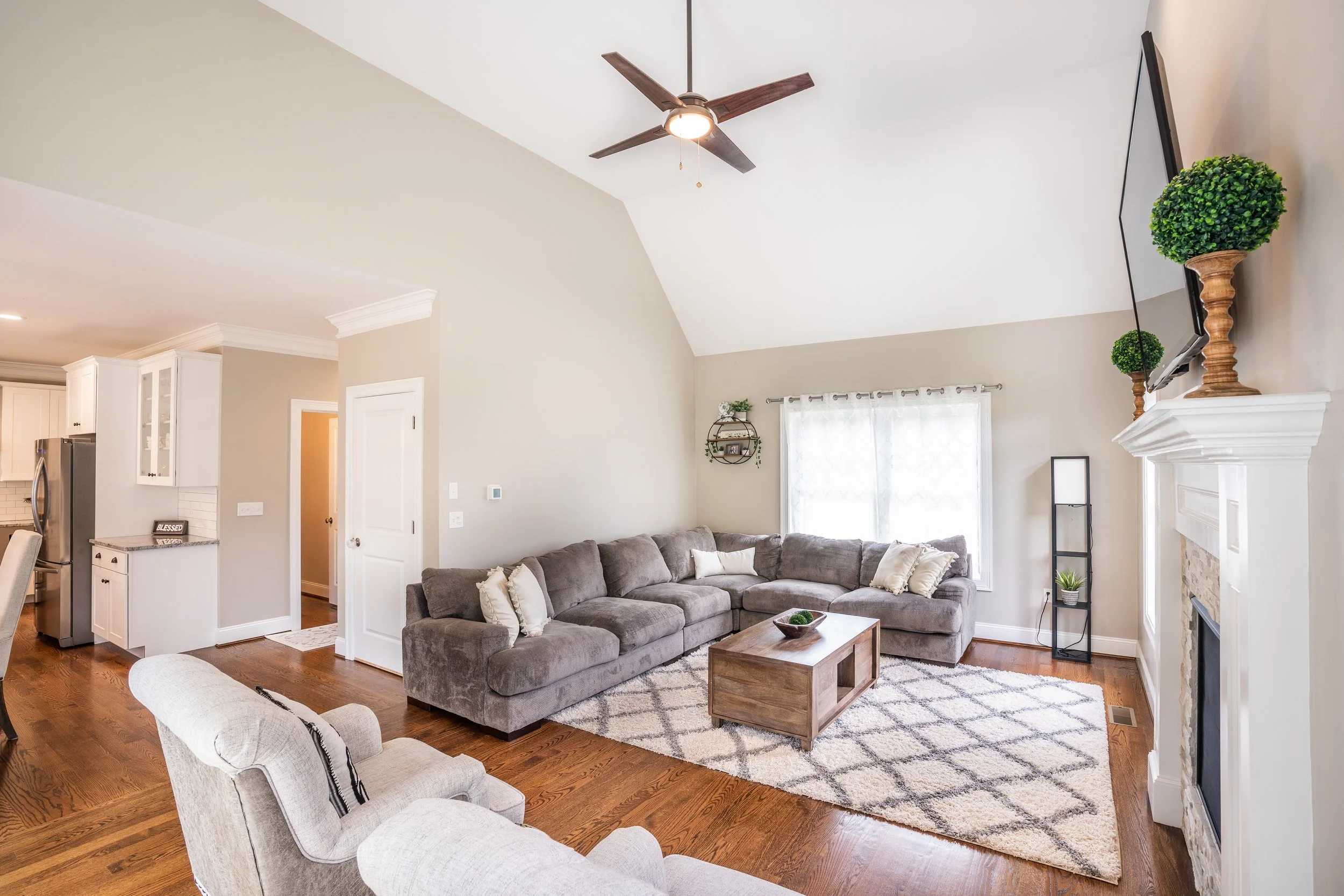 678B Main St Cromwell 2021_08_03-8.jpg