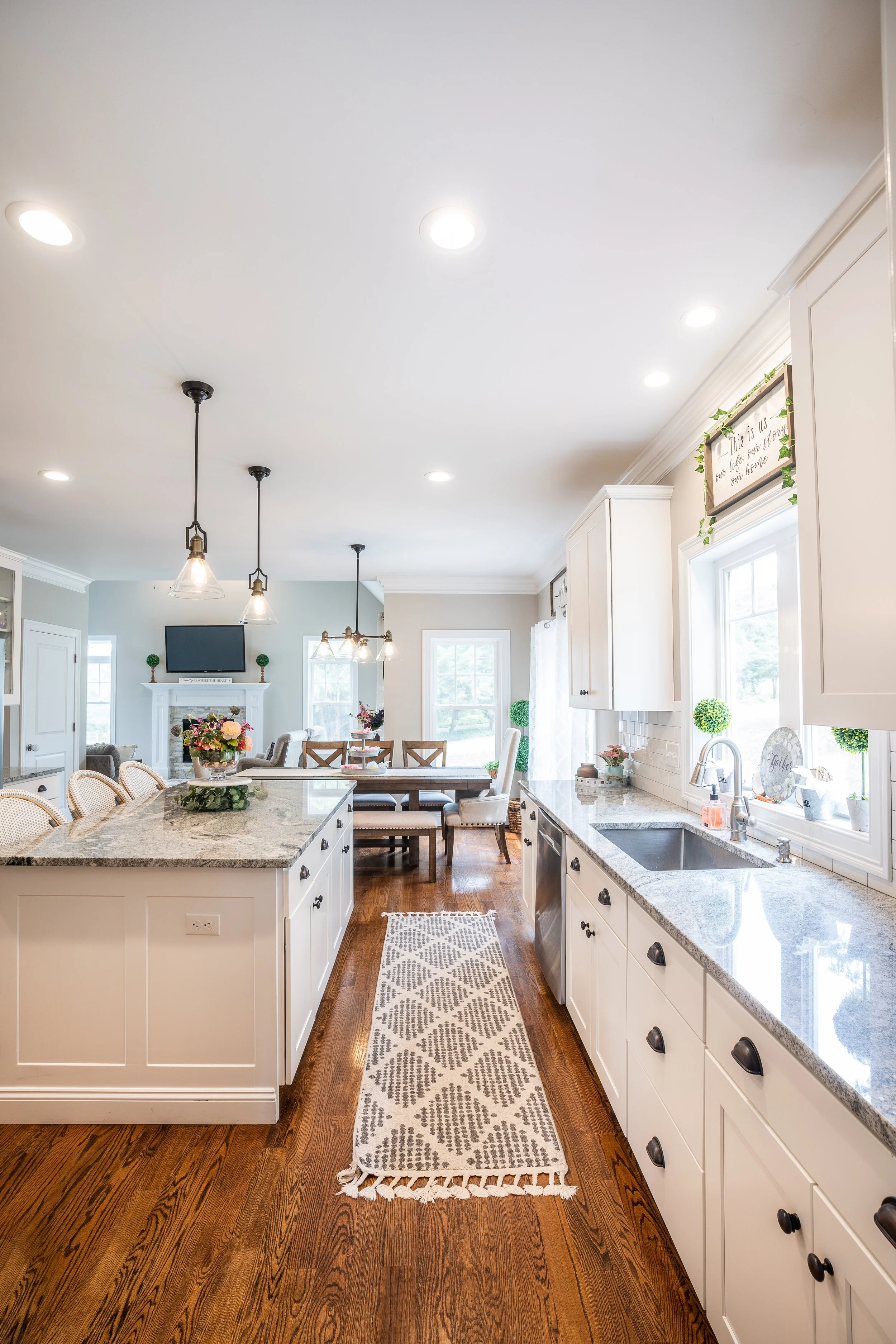 678B Main St Cromwell 2021_08_03-19.jpg