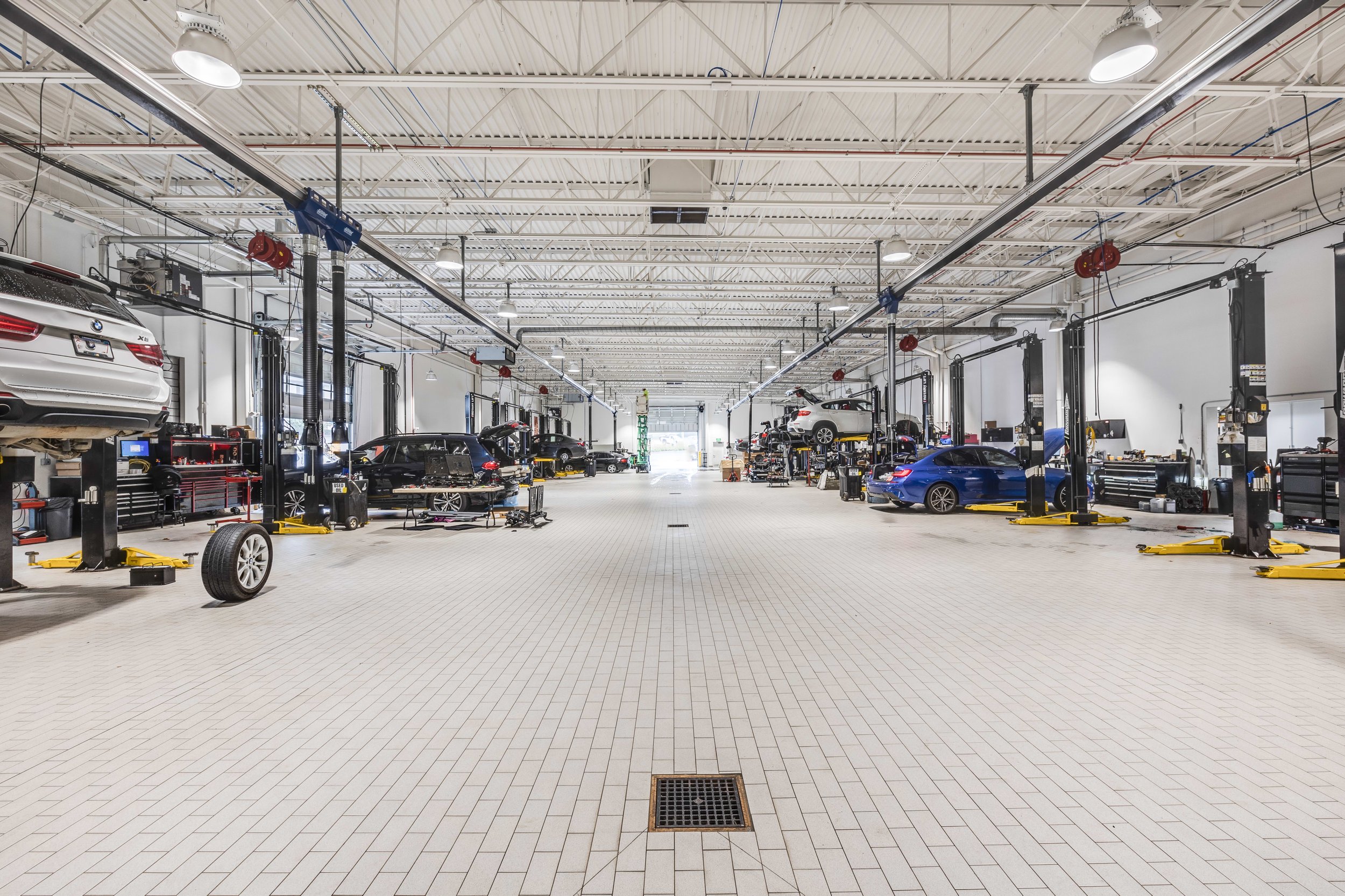 Hoffman BMW of Waterbury 2022_10_25-8.jpg