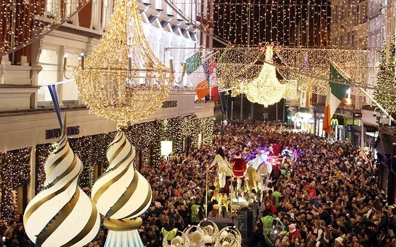 MI_Dublin_grafton_Christmas_lights_parade_Rollingnews.jpg