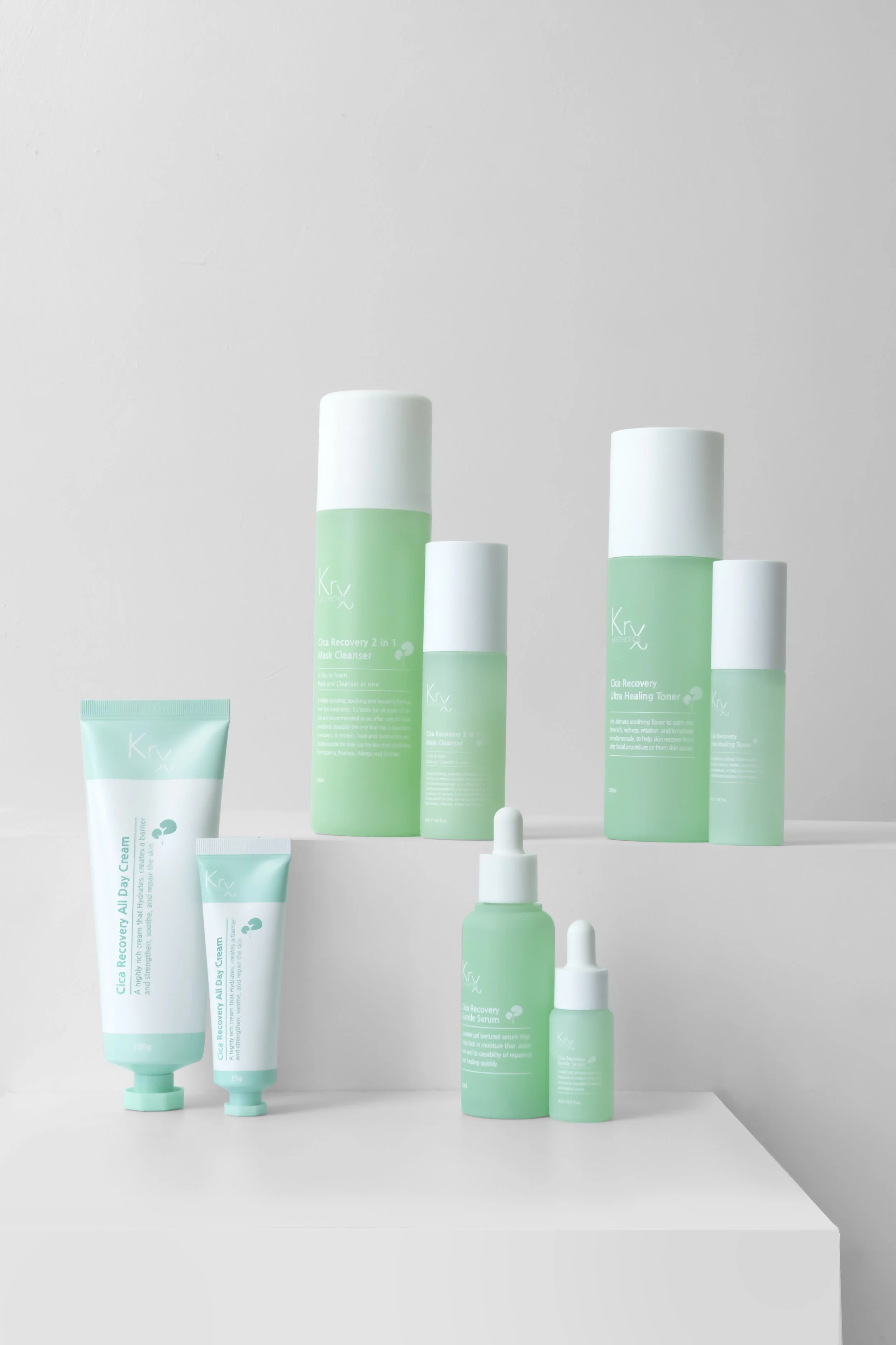 Silk and lightweight texture of KrX Cica Recovery plumping serum with set