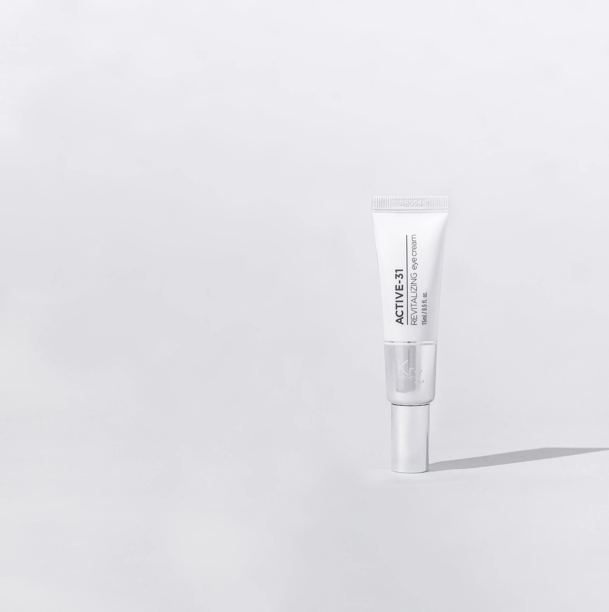 Clinical grade Korean eye cream with 10 peptides and 6 types of collagen