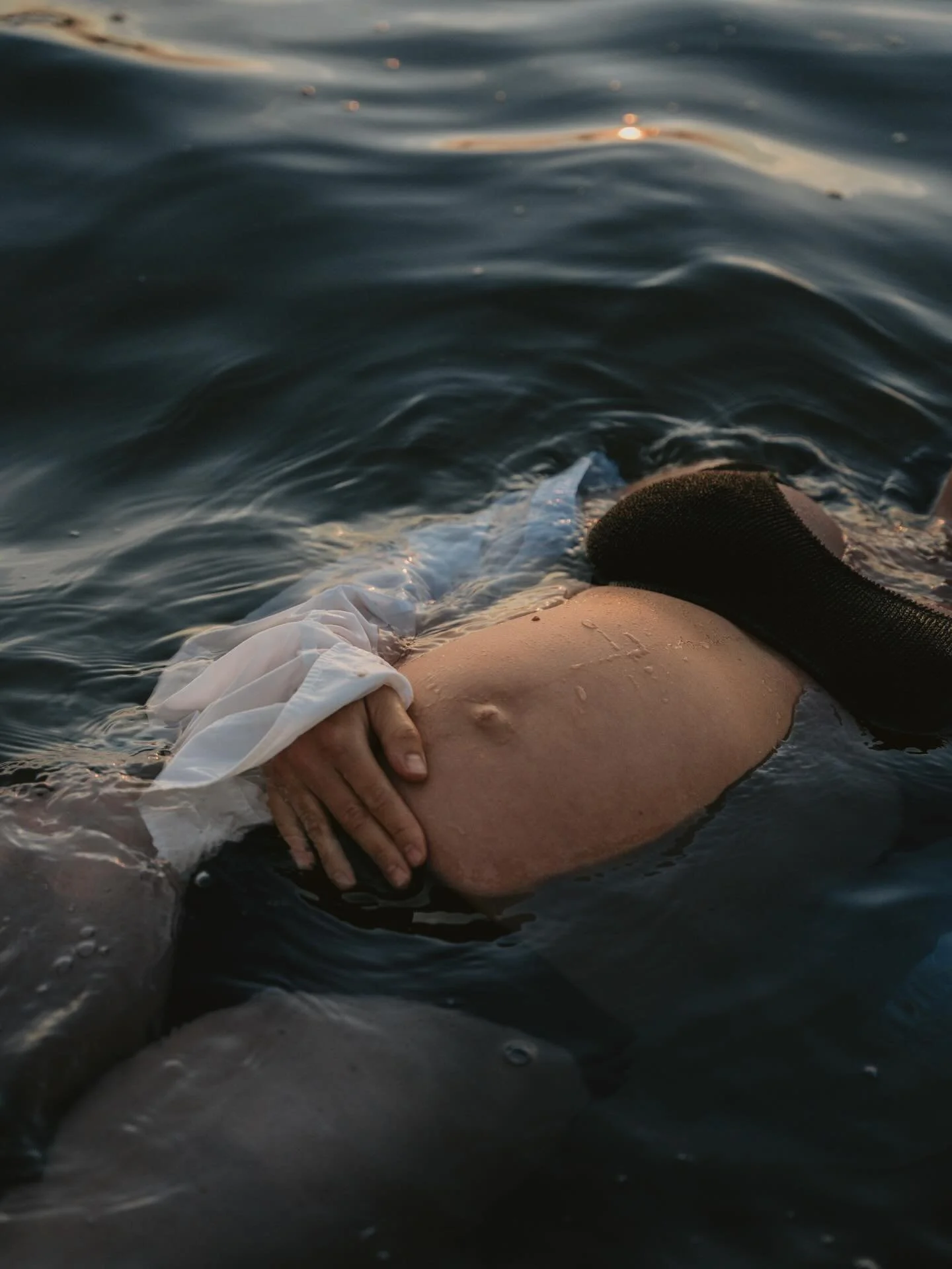 🌊🤰🏻👙🤍

#coloradospringsphotographer #coloradofamilyphotographer  #coloradomaternityphotographer #hannahrummelphotography