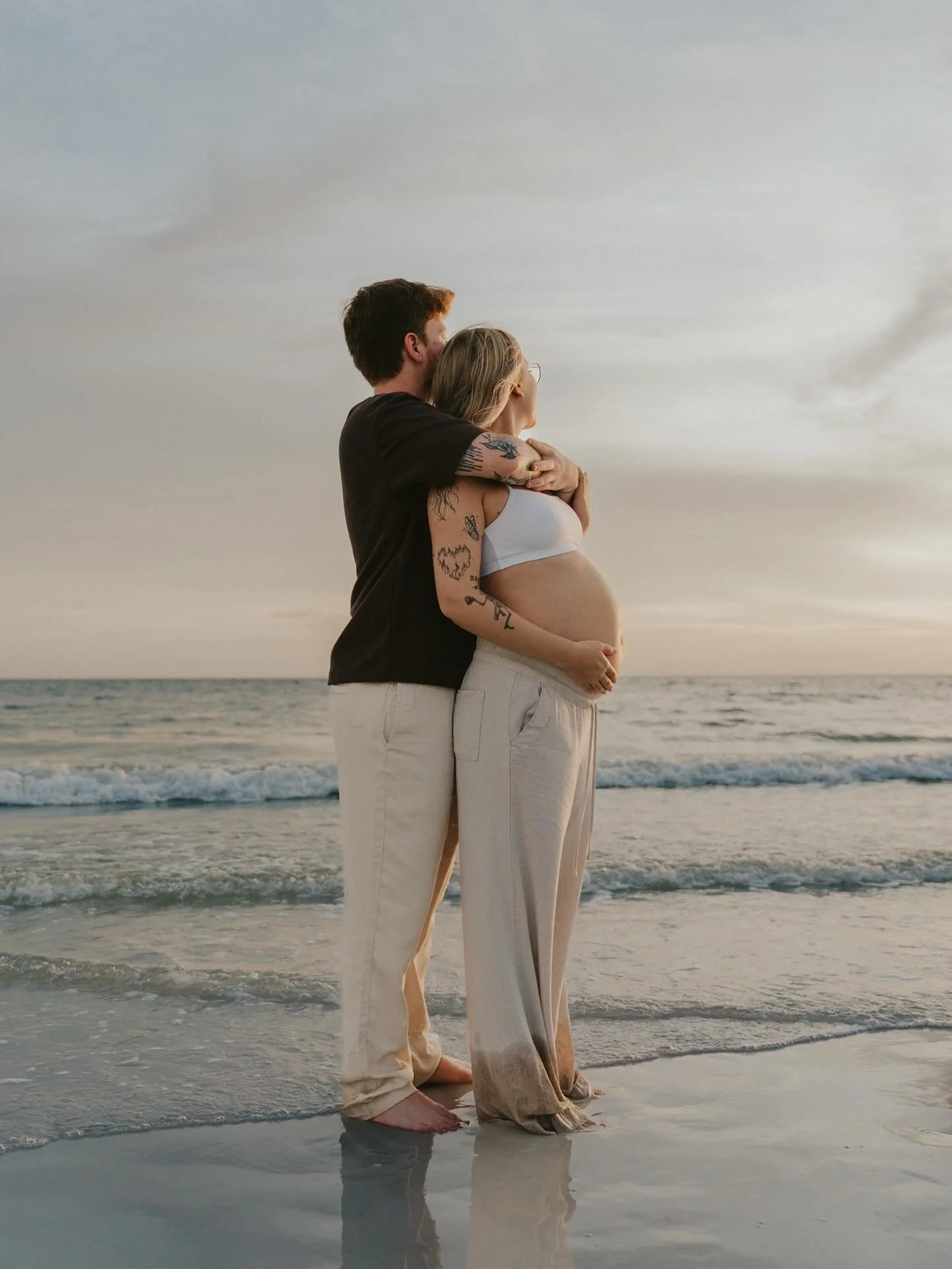 Take me backkkkk. Happily accepting more beach sessions 😍🤍

#clearwaterphotographer #coloradophotographer #coloradomaternityphotographer #maternitysessions