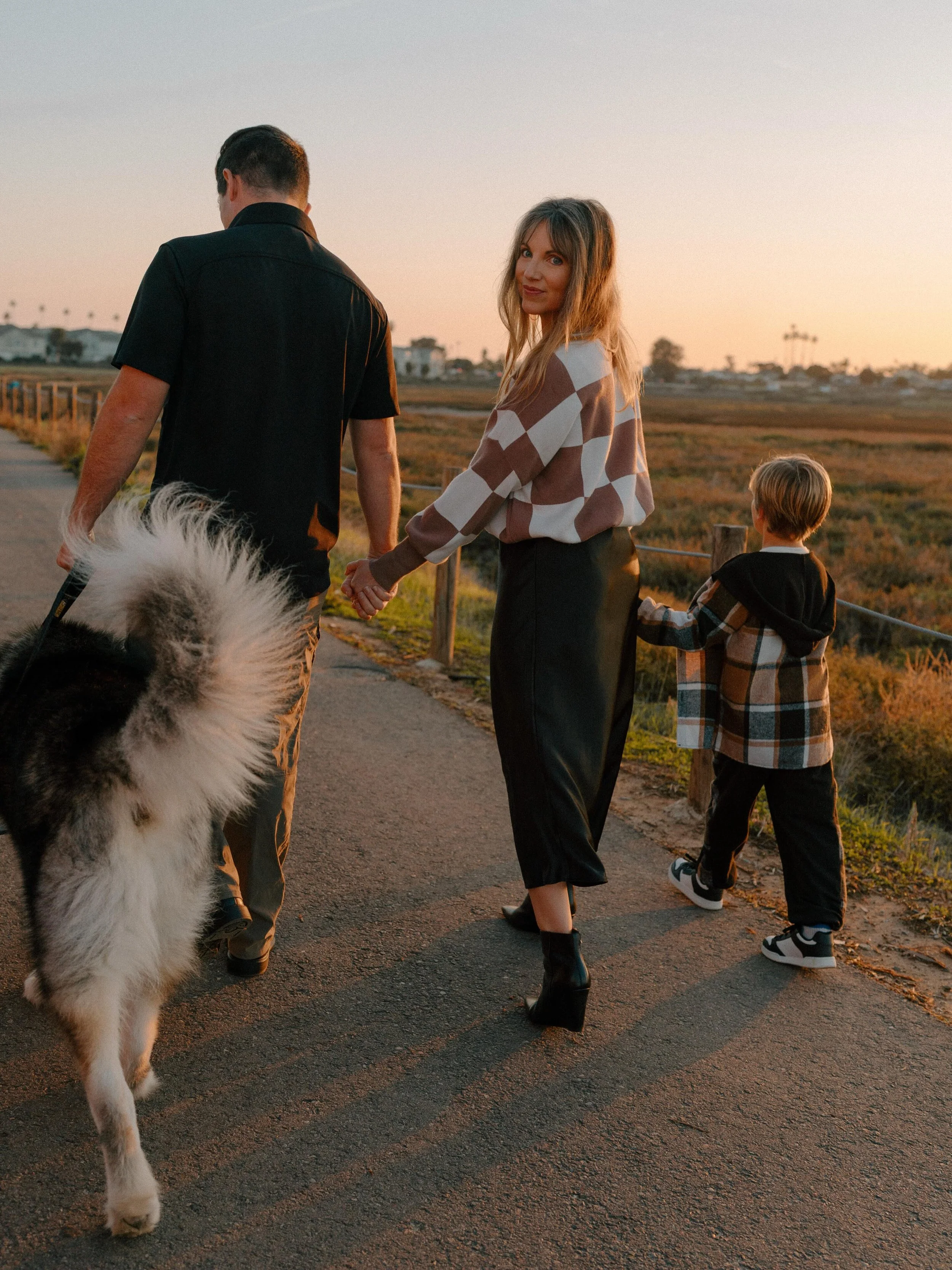 The Milano Family |  San Diego, CA 

#coloradospringsphotographer #coloradofamilyphotographer #travelphotographer #hannahrummelphotography